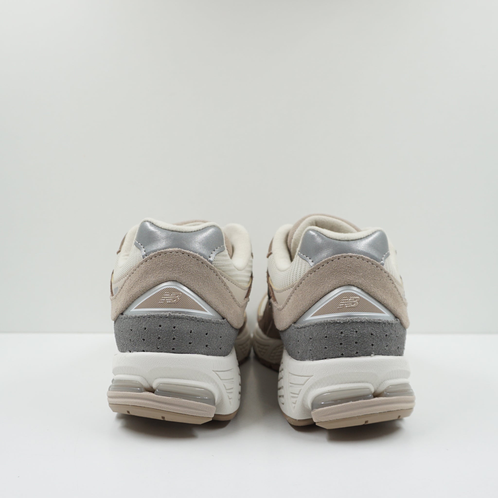 New Balance 2002R Driftwood Sandstone
