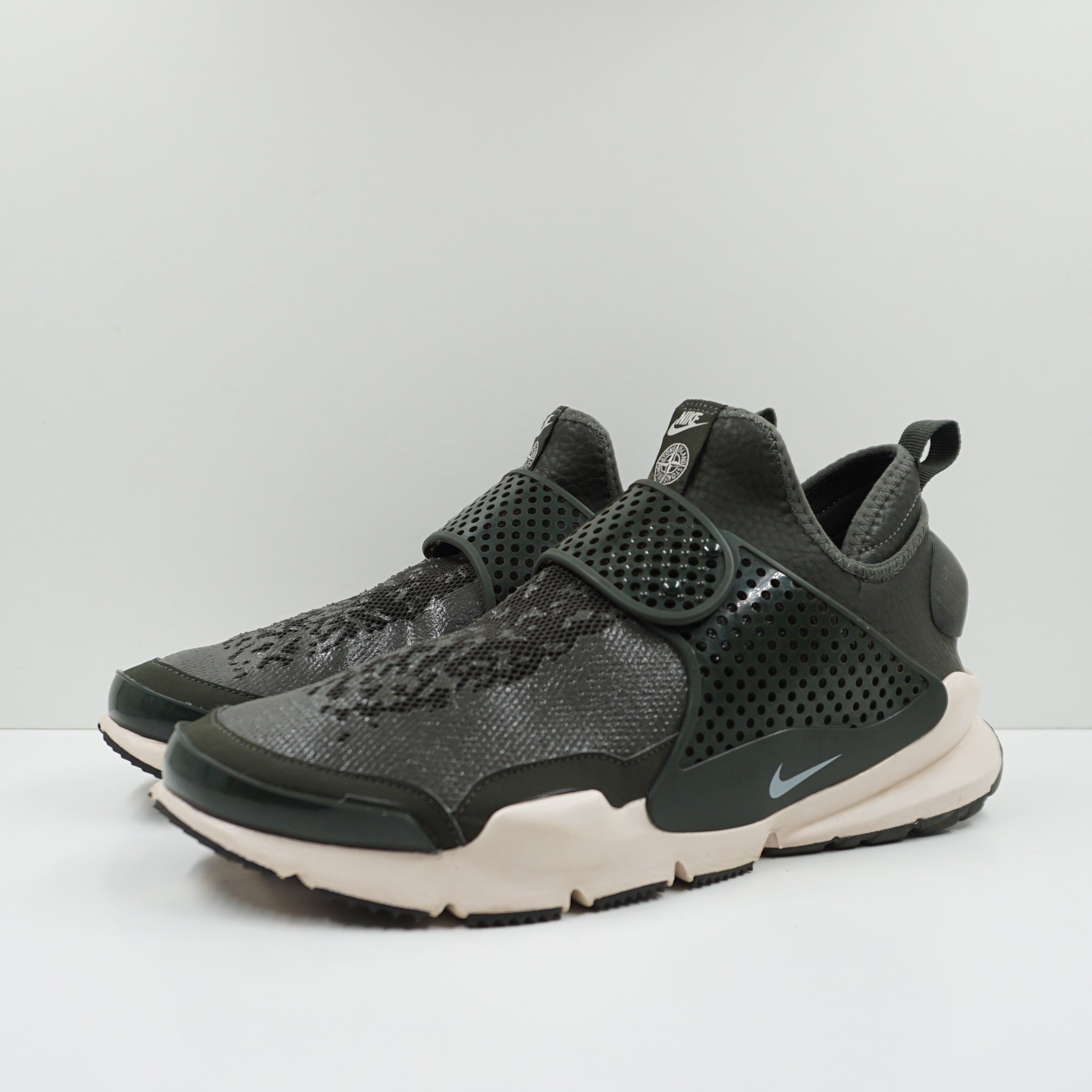 Nike sock dart mid shops stone island sequoia