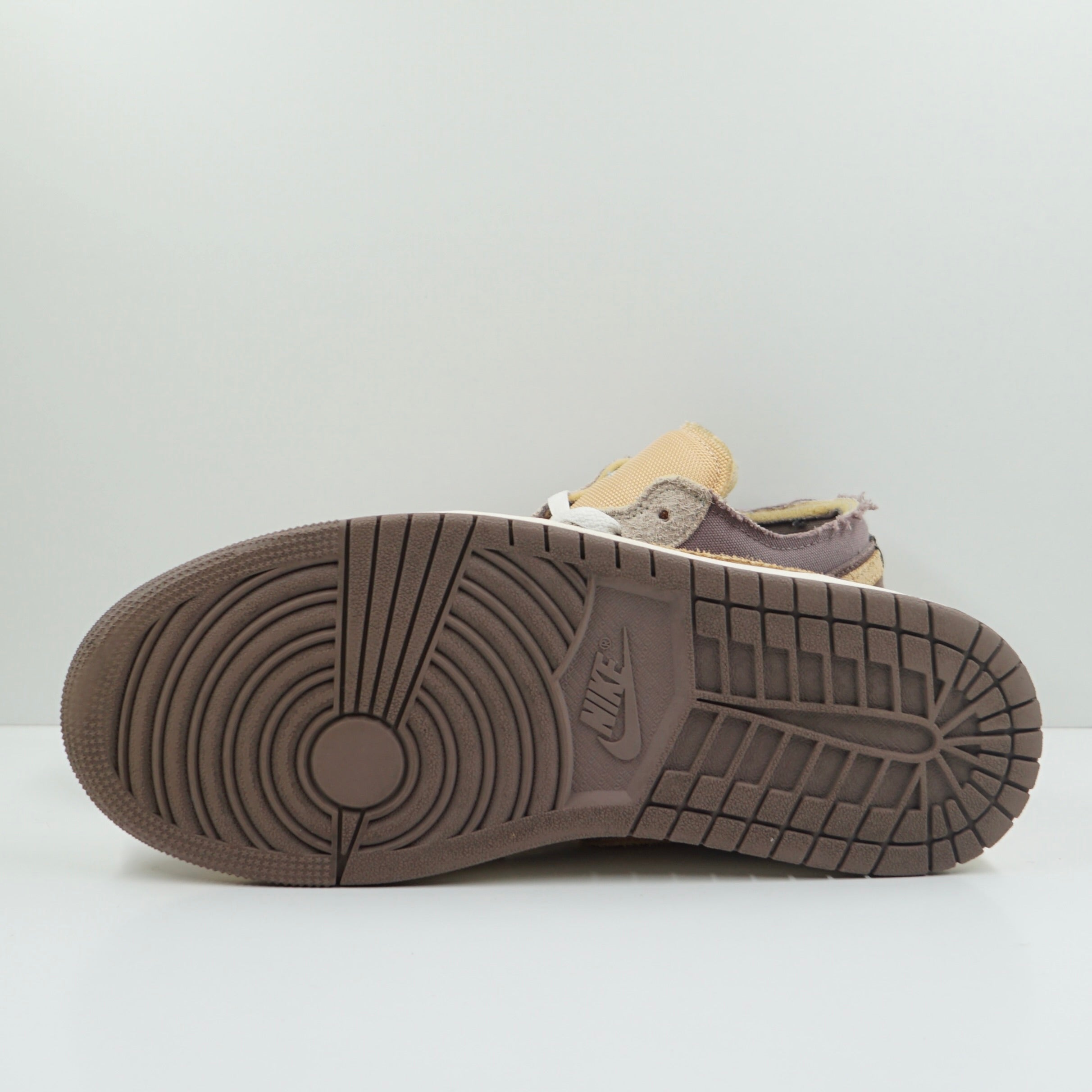 Jordan 1 Low SE Craft Taupe Haze