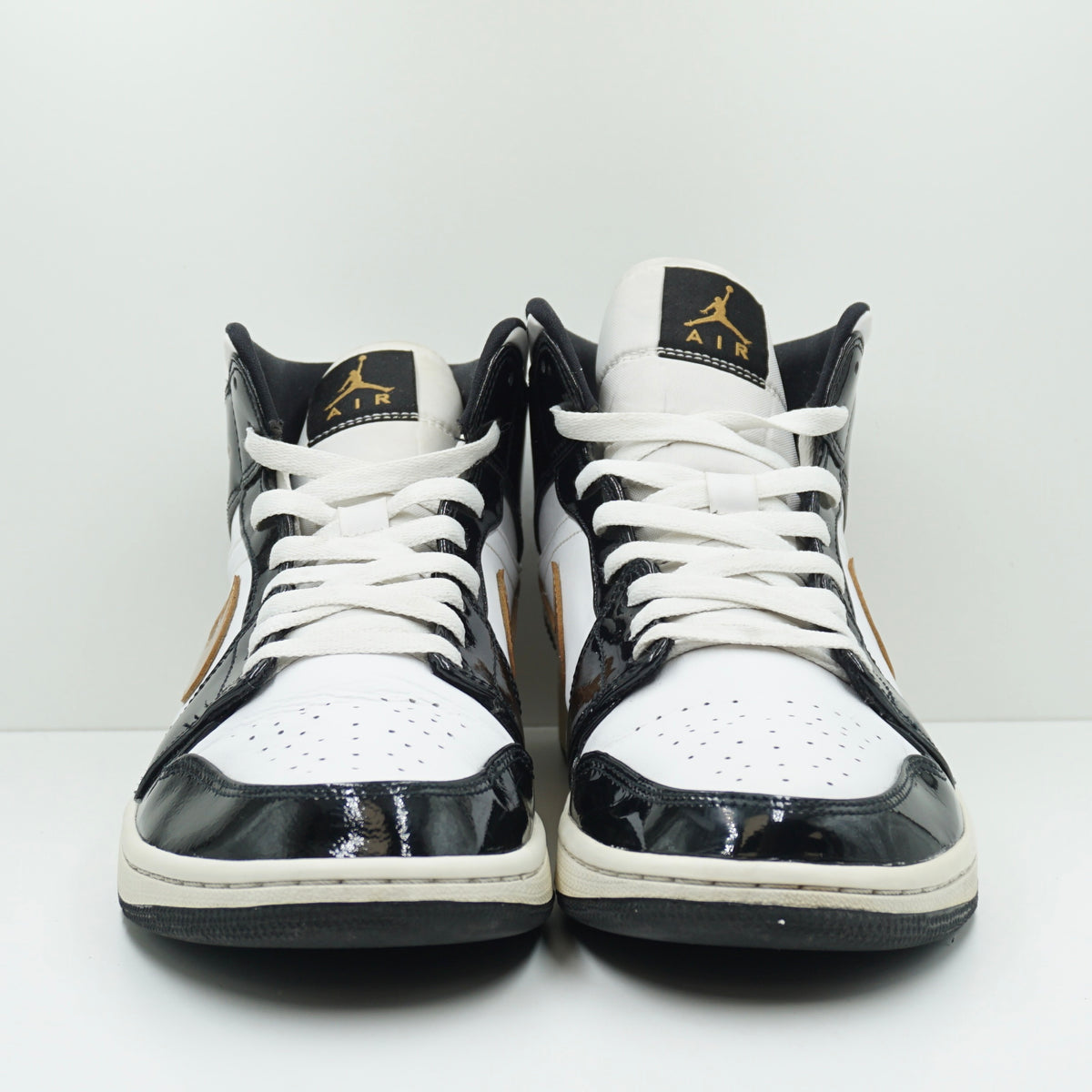 Jordan 1 Mid Patent Black White Gold
