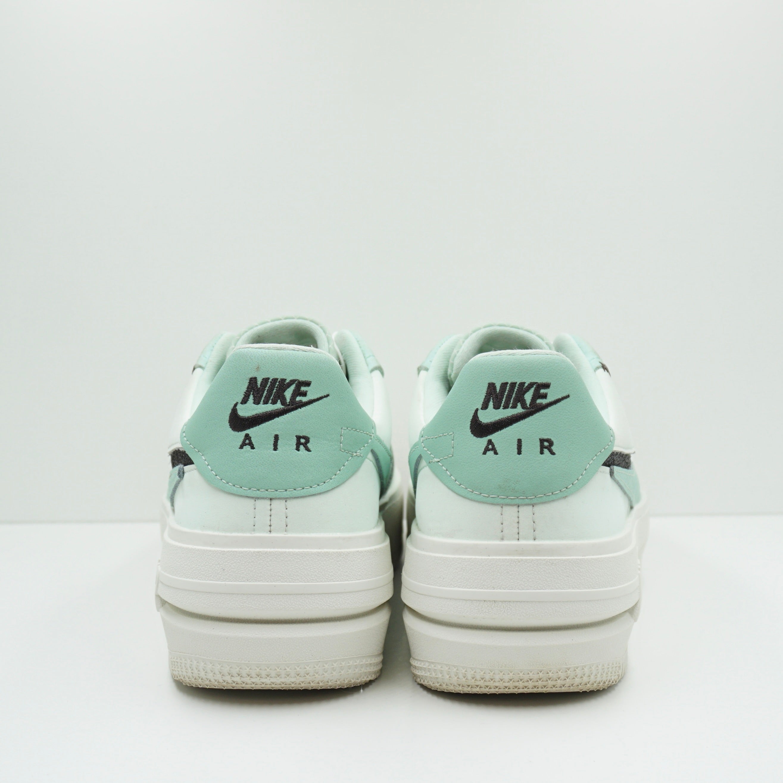 Nike Air Force 1 PLT.AF.ORM Barely Green (W)