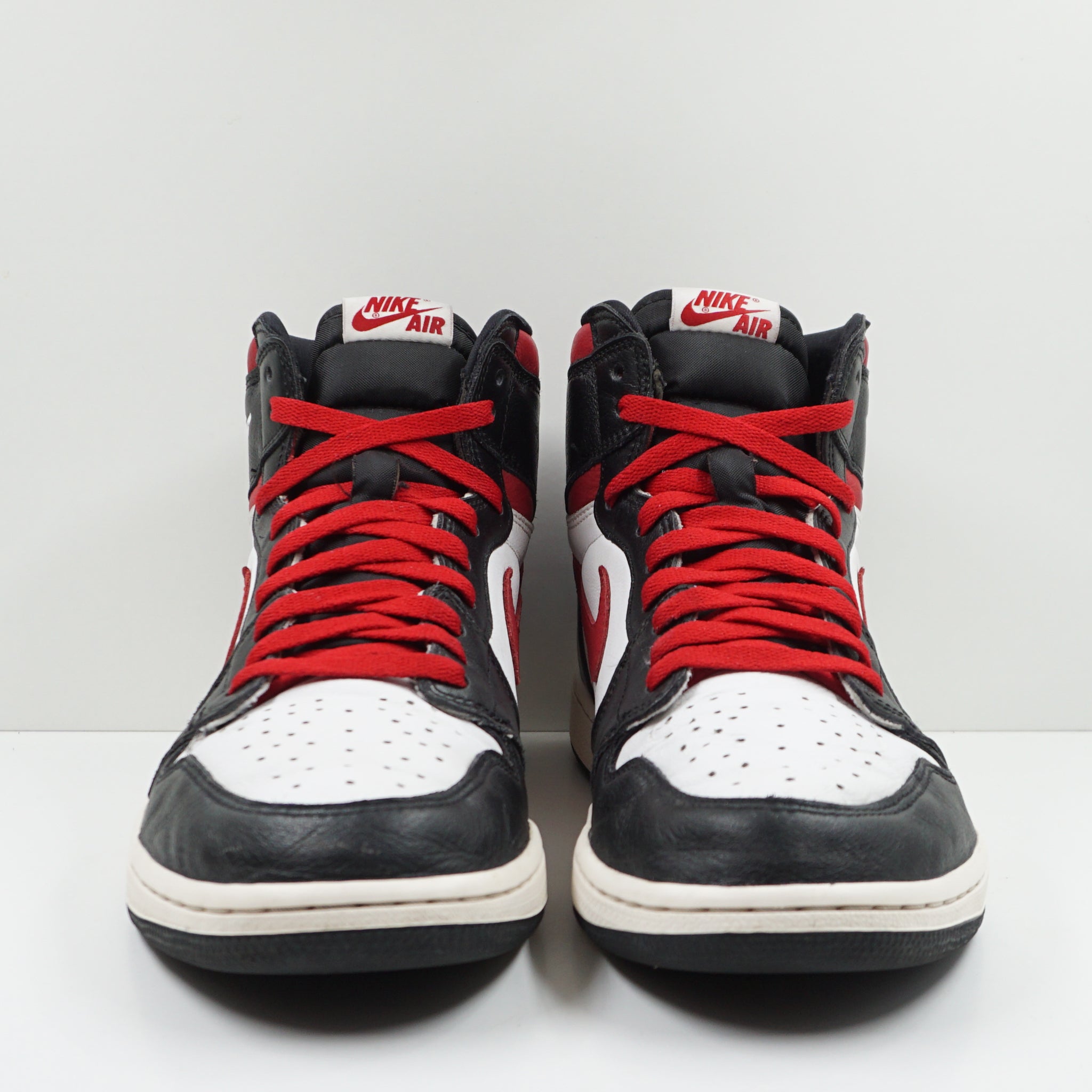 Jordan 1 Retro High Black Gym Red