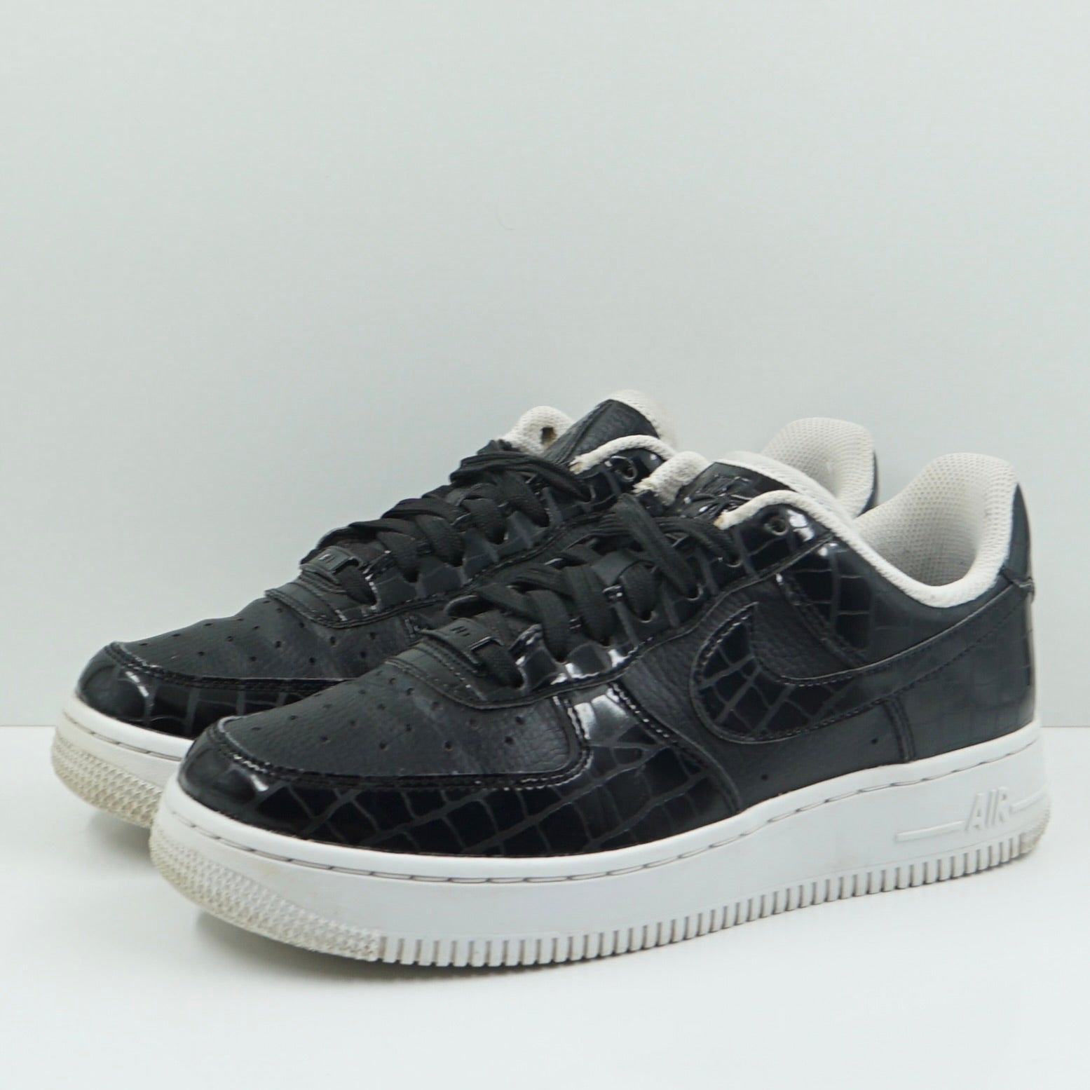 Nike Air Force 1 Low Essential Black White (W)