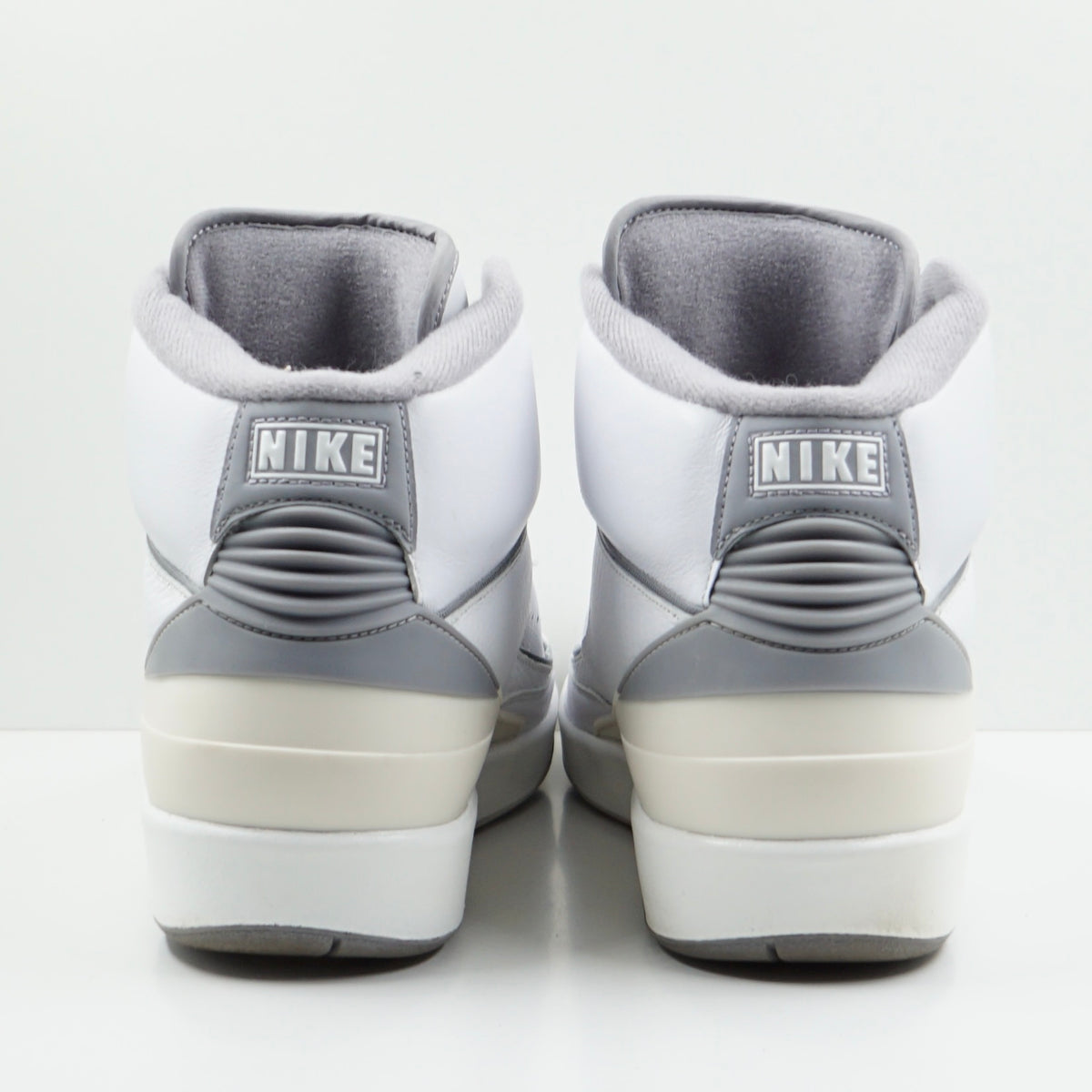 Jordan 2 Retro Cement Grey