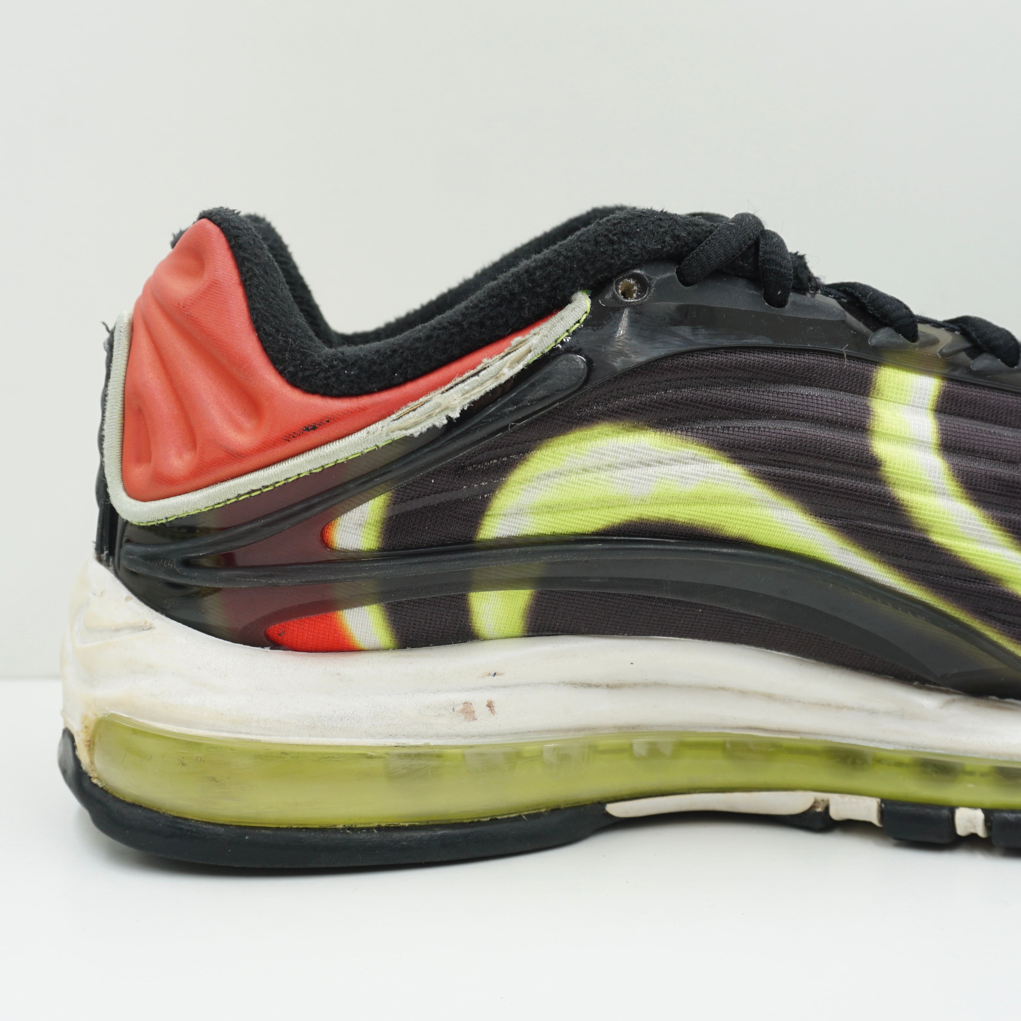 Nike Air Max Deluxe Black Volt Habanero Red