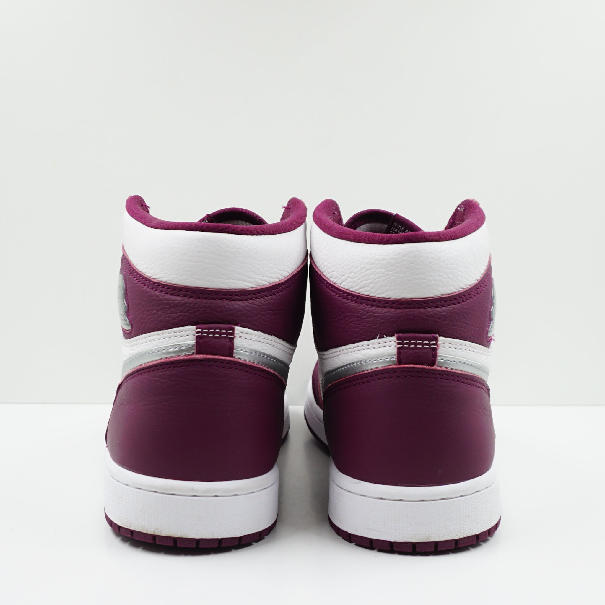 Jordan 1 Retro High OG Bordeaux