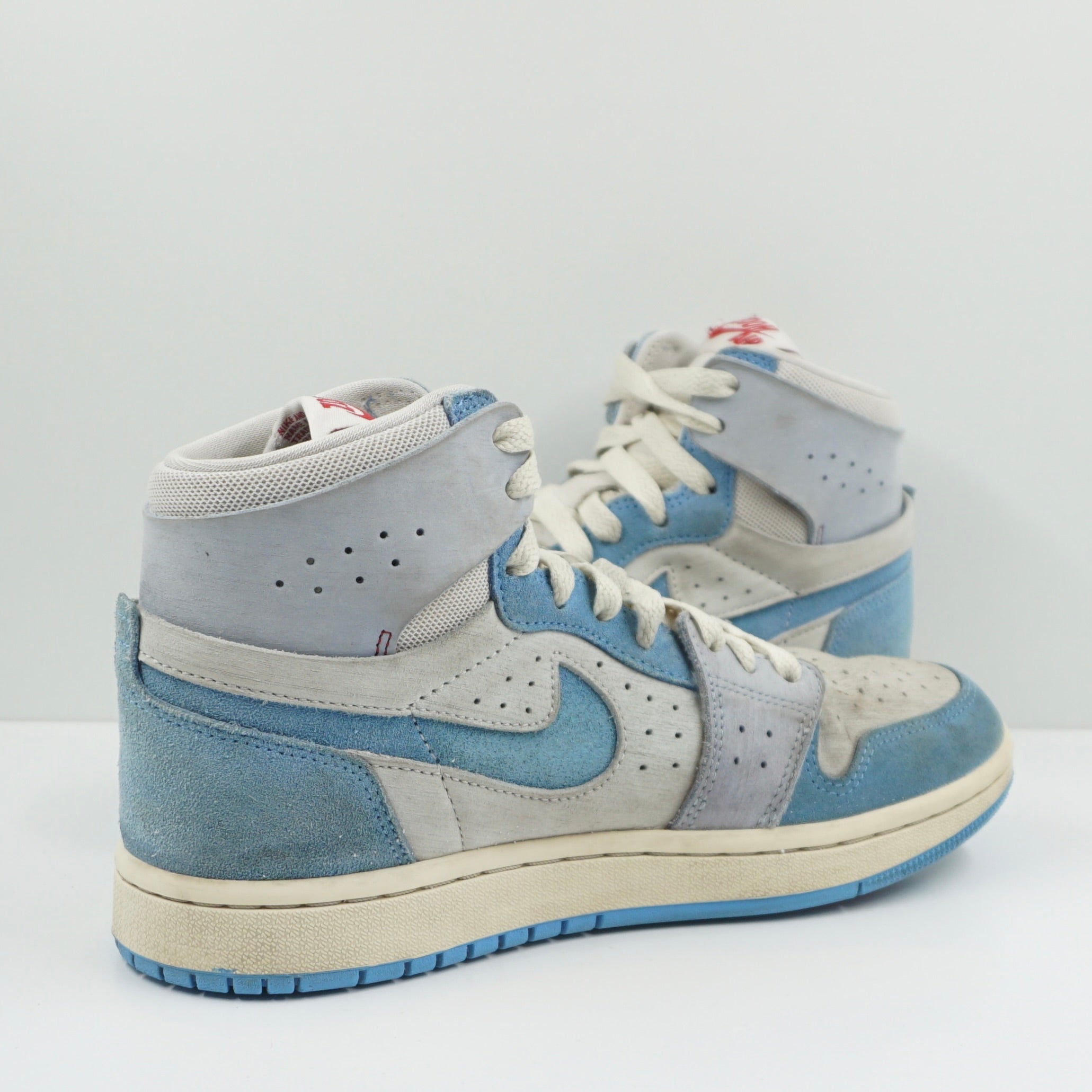 Jordan 1 High Zoom Air CMFT 2 Phantom University Blue (W)