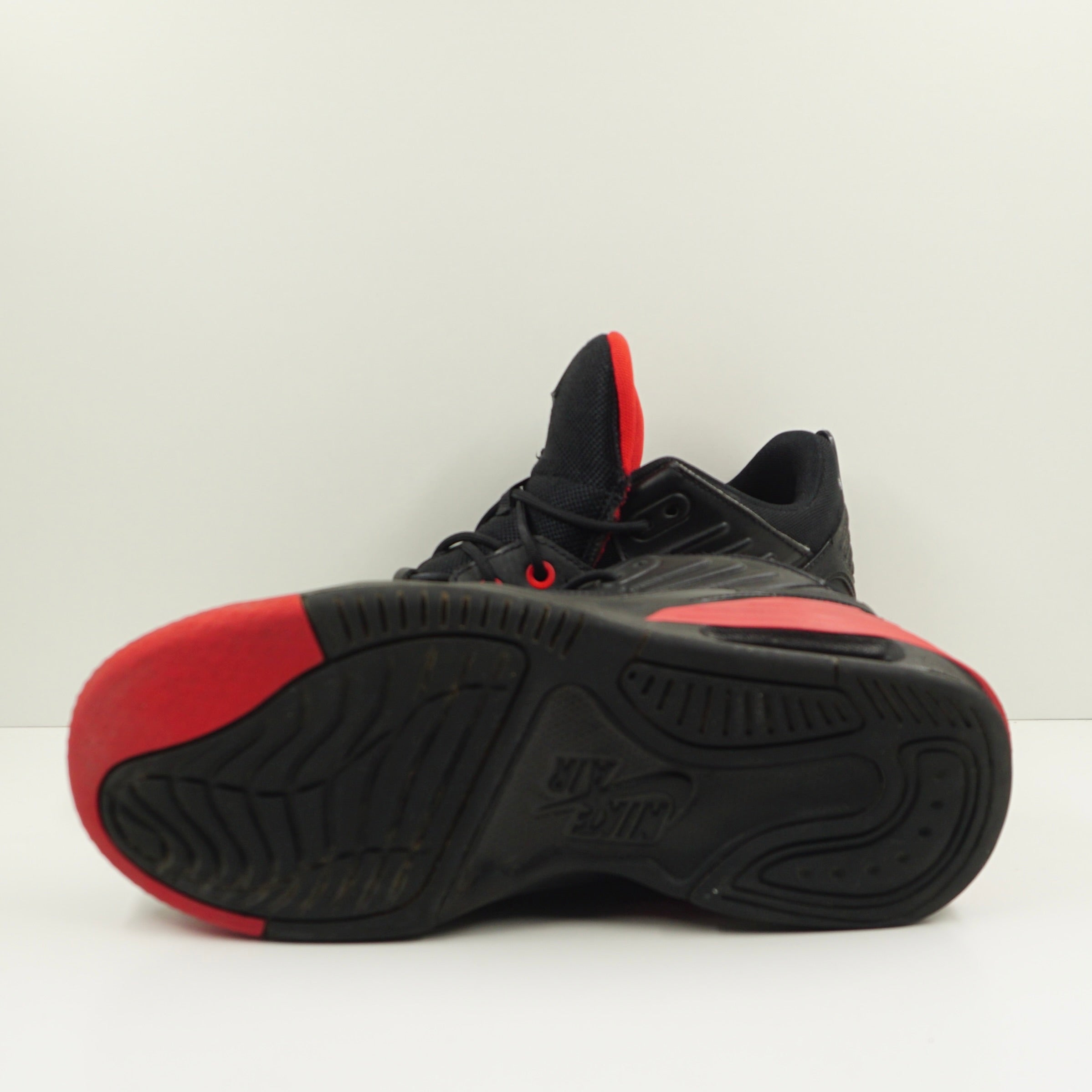 Jordan Max Aura 5 White Black University Red (GS)
