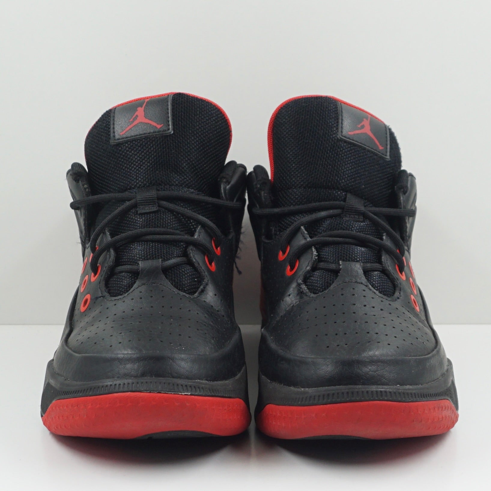 Jordan Max Aura 5 White Black University Red (GS)