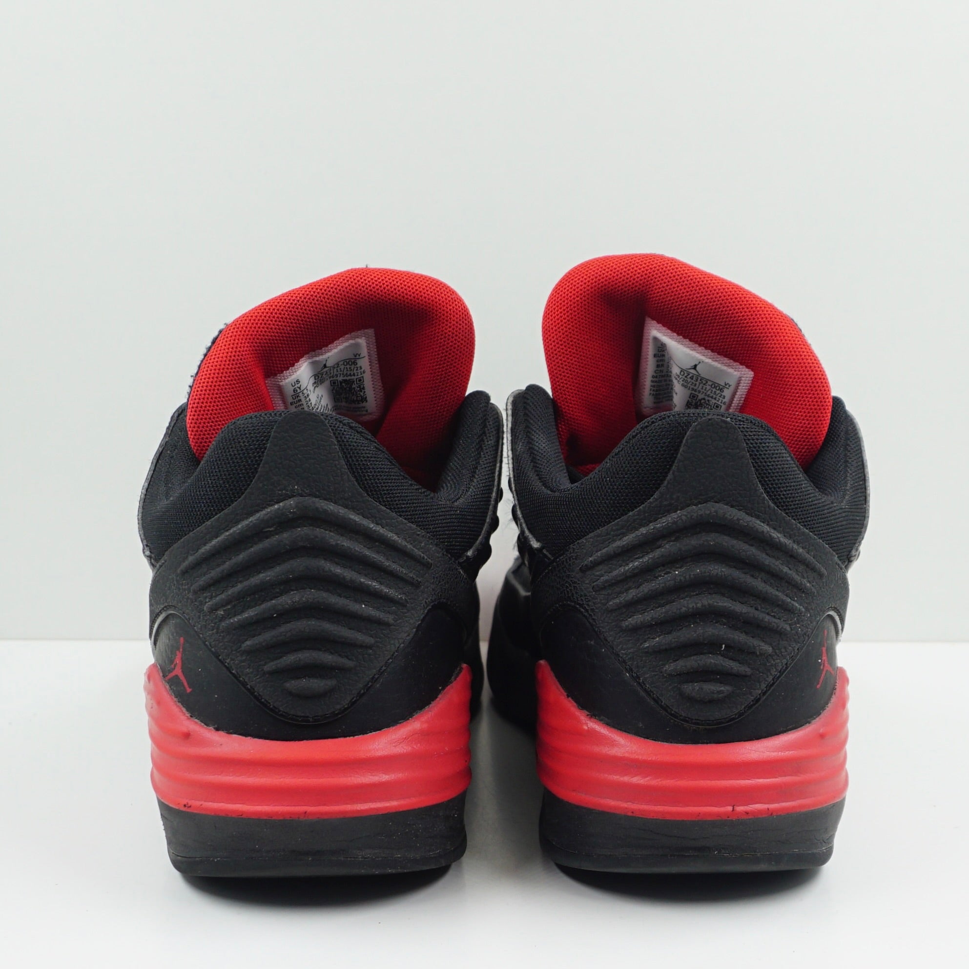 Jordan Max Aura 5 White Black University Red (GS)