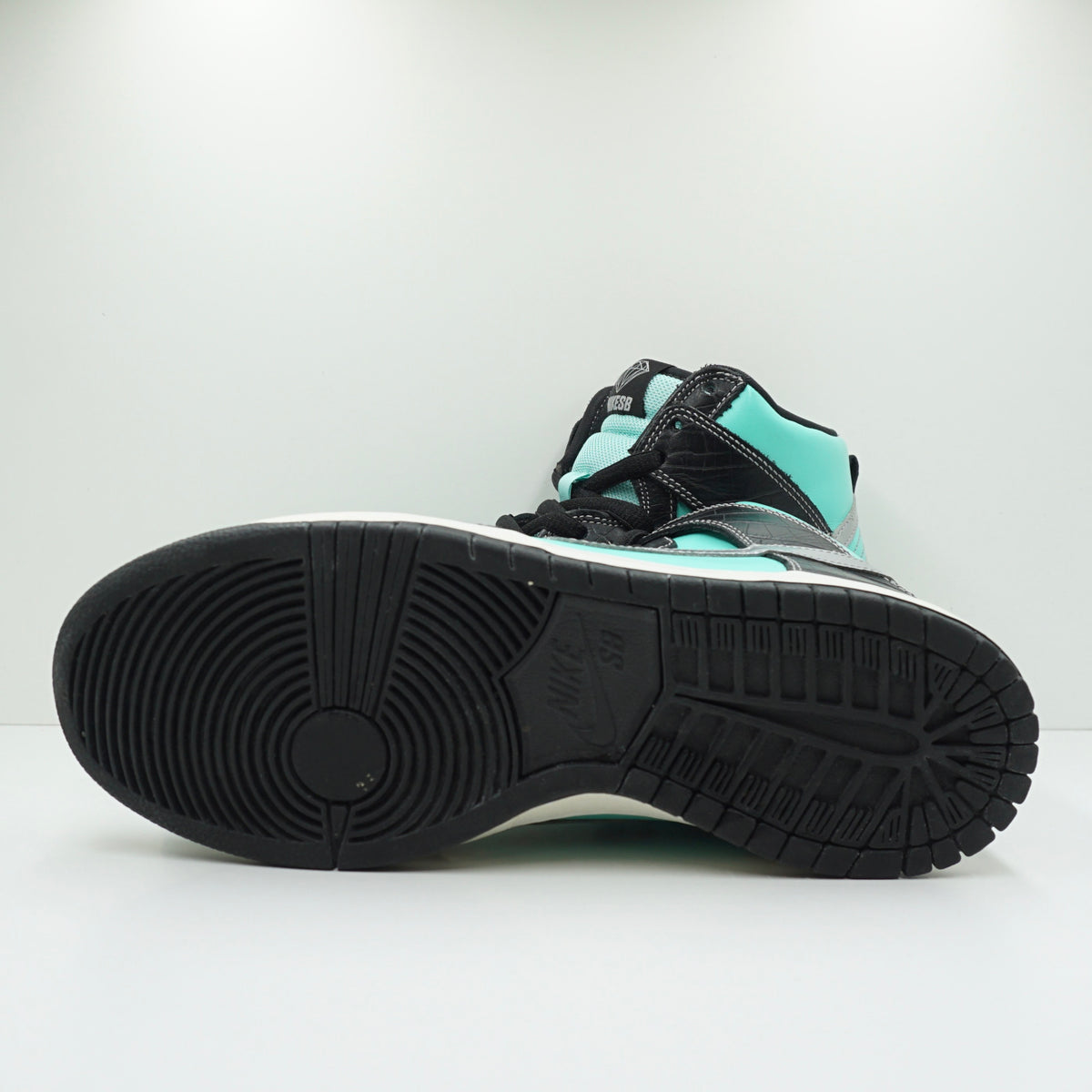 Nike SB Dunk High Diamond Supply Co. Aqua Blue