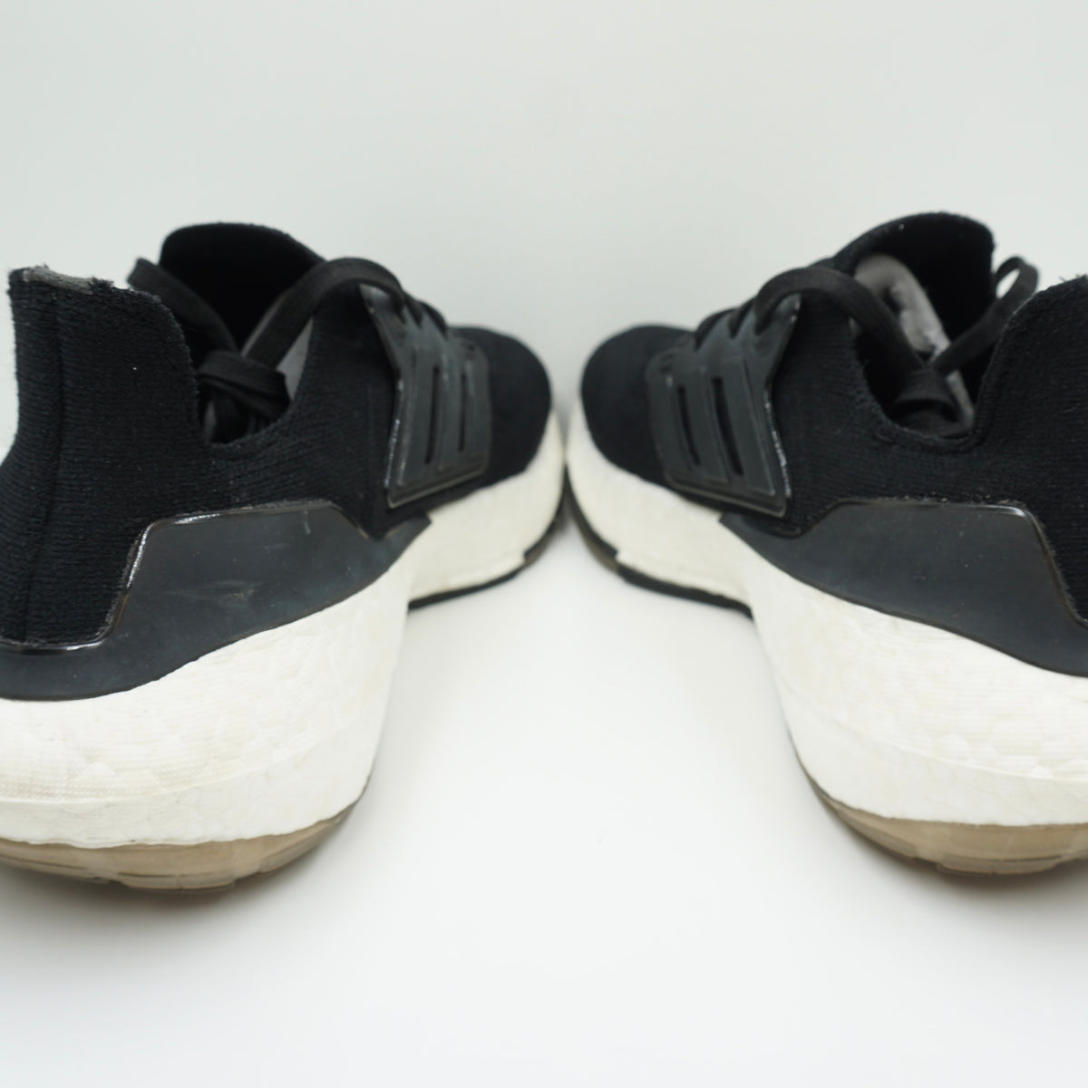 Adidas Ultra Boost 22 Black White (W)