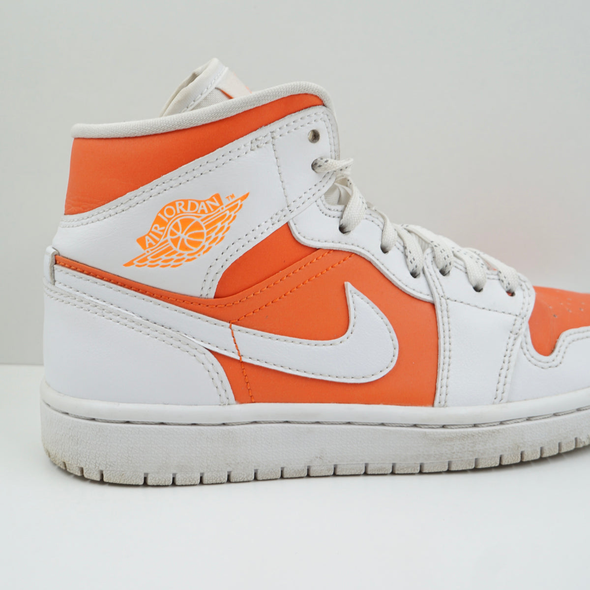 Jordan 1 Mid SE Bright Citrus (W)