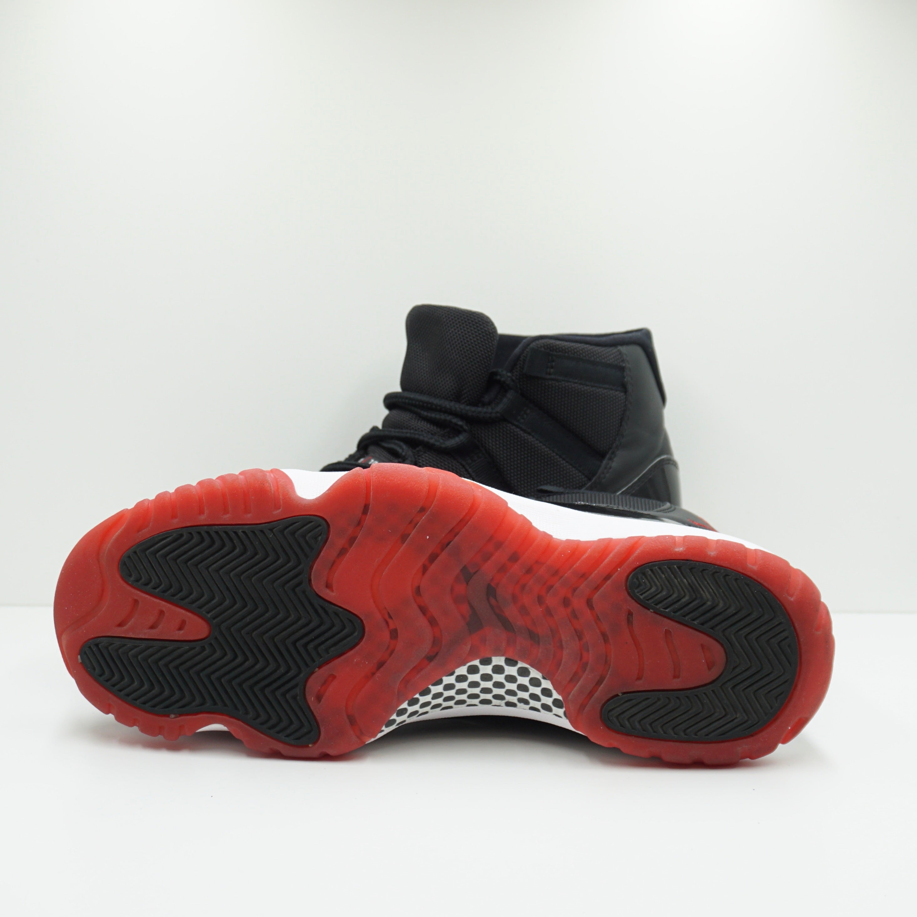 Jordan 11 Retro Playoffs Bred (2019)