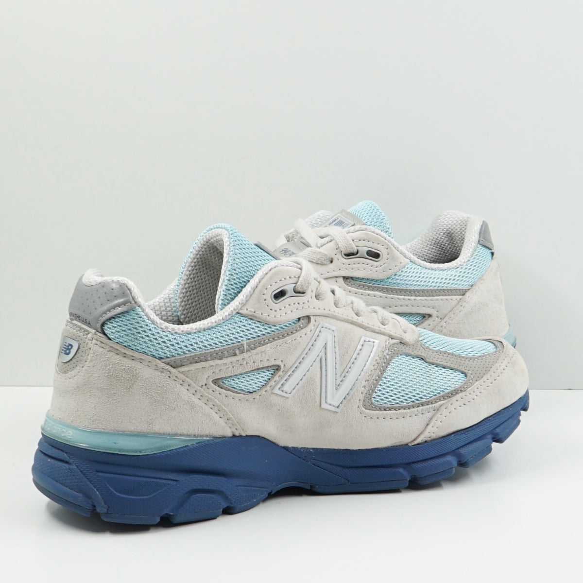 New Balance 990v4 MiUSA Moonbeam Cloud Blue