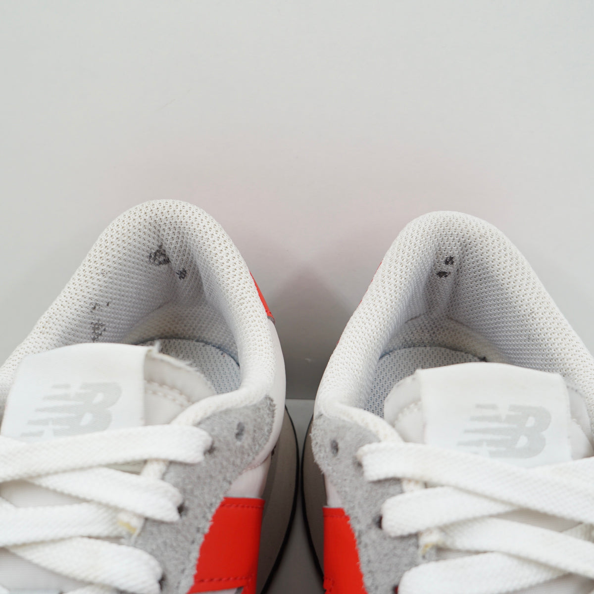 New Balance 237 Concrete Grey Matter True Red