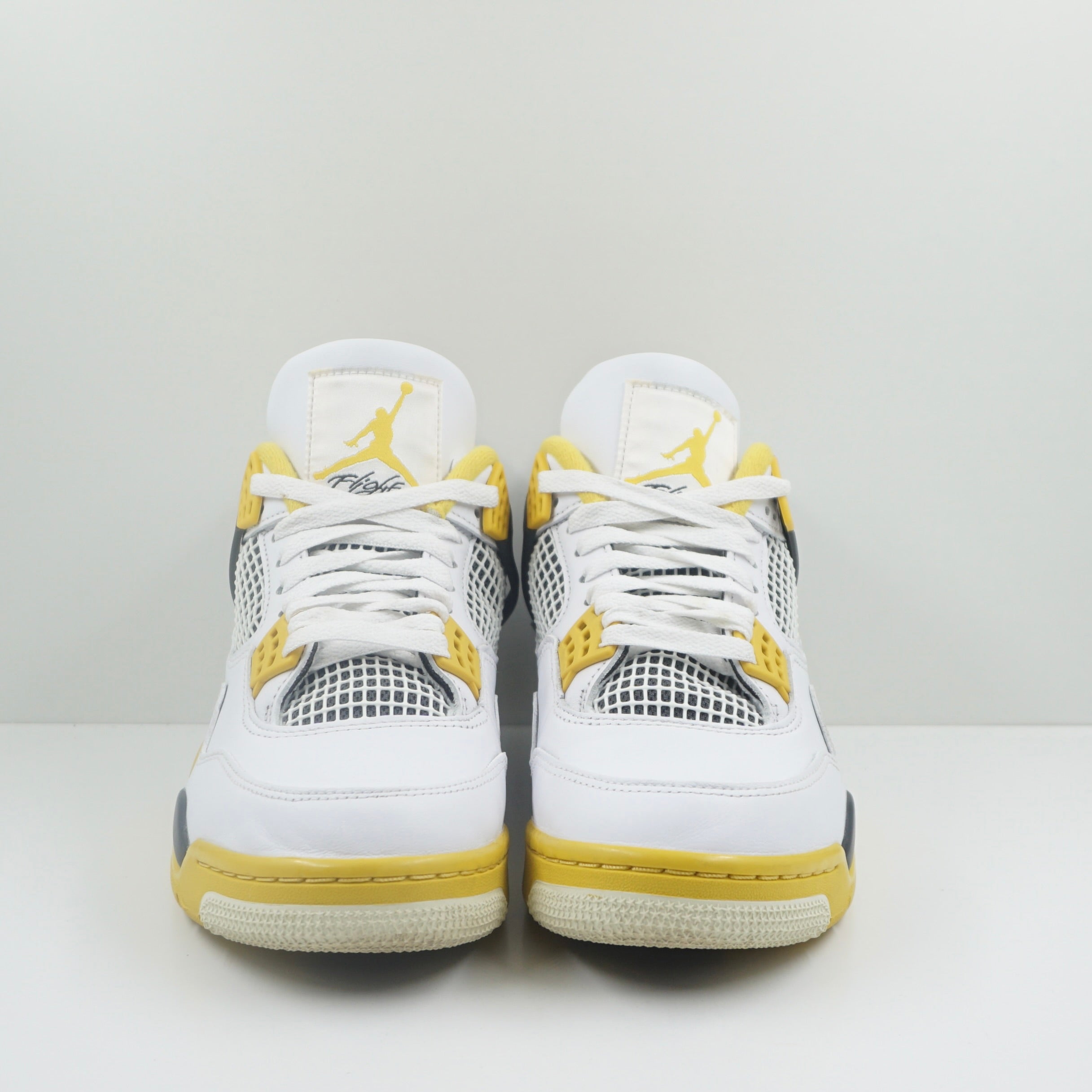 Jordan 4 Retro Vivid Sulfur (W)