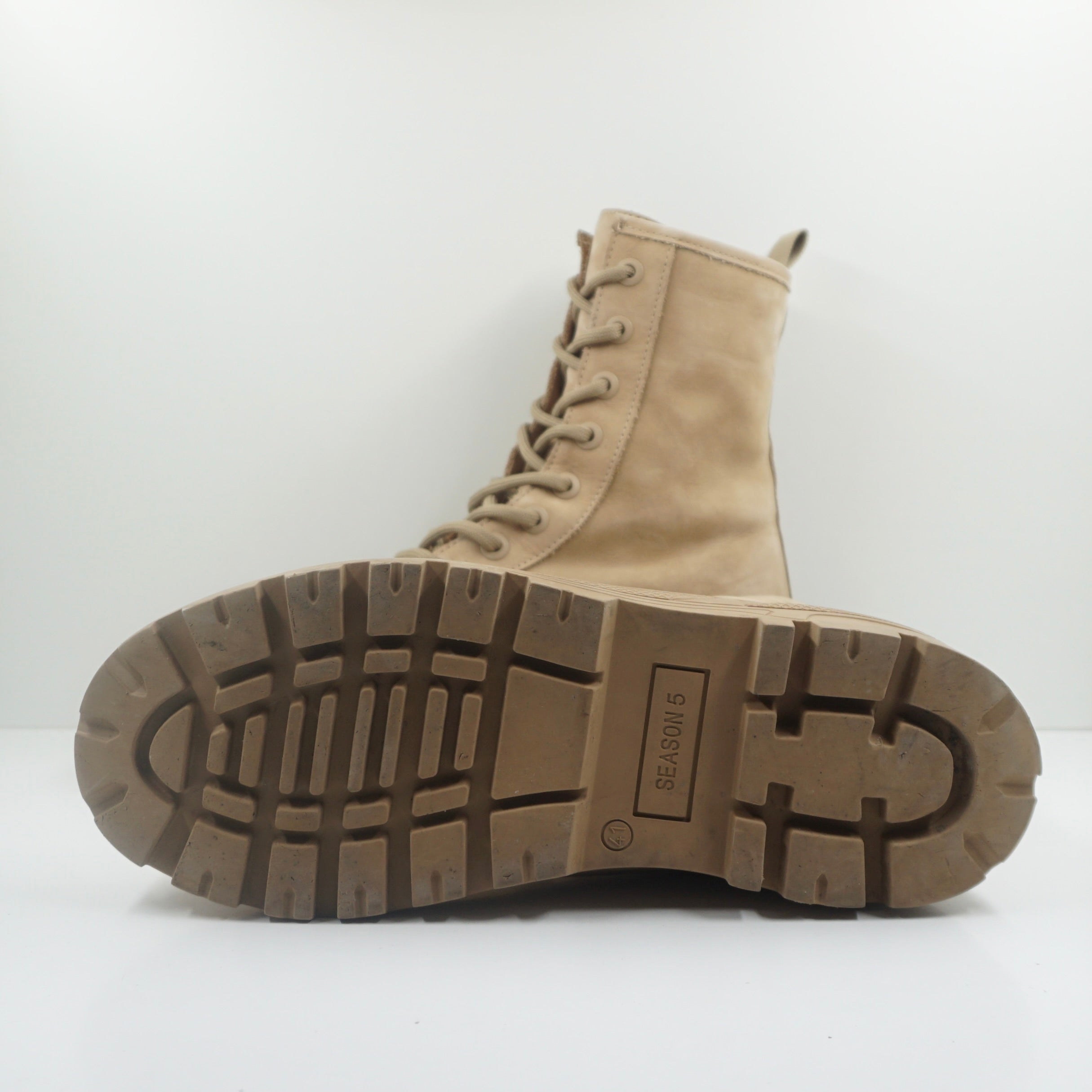 Yeezy Nubuck Boot Season 5 Taupe