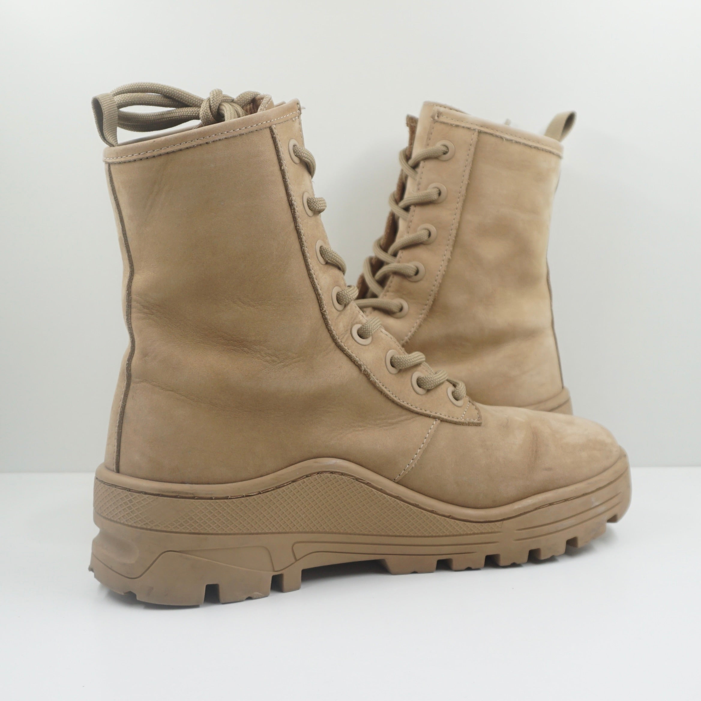 Yeezy Nubuck Boot Season 5 Taupe