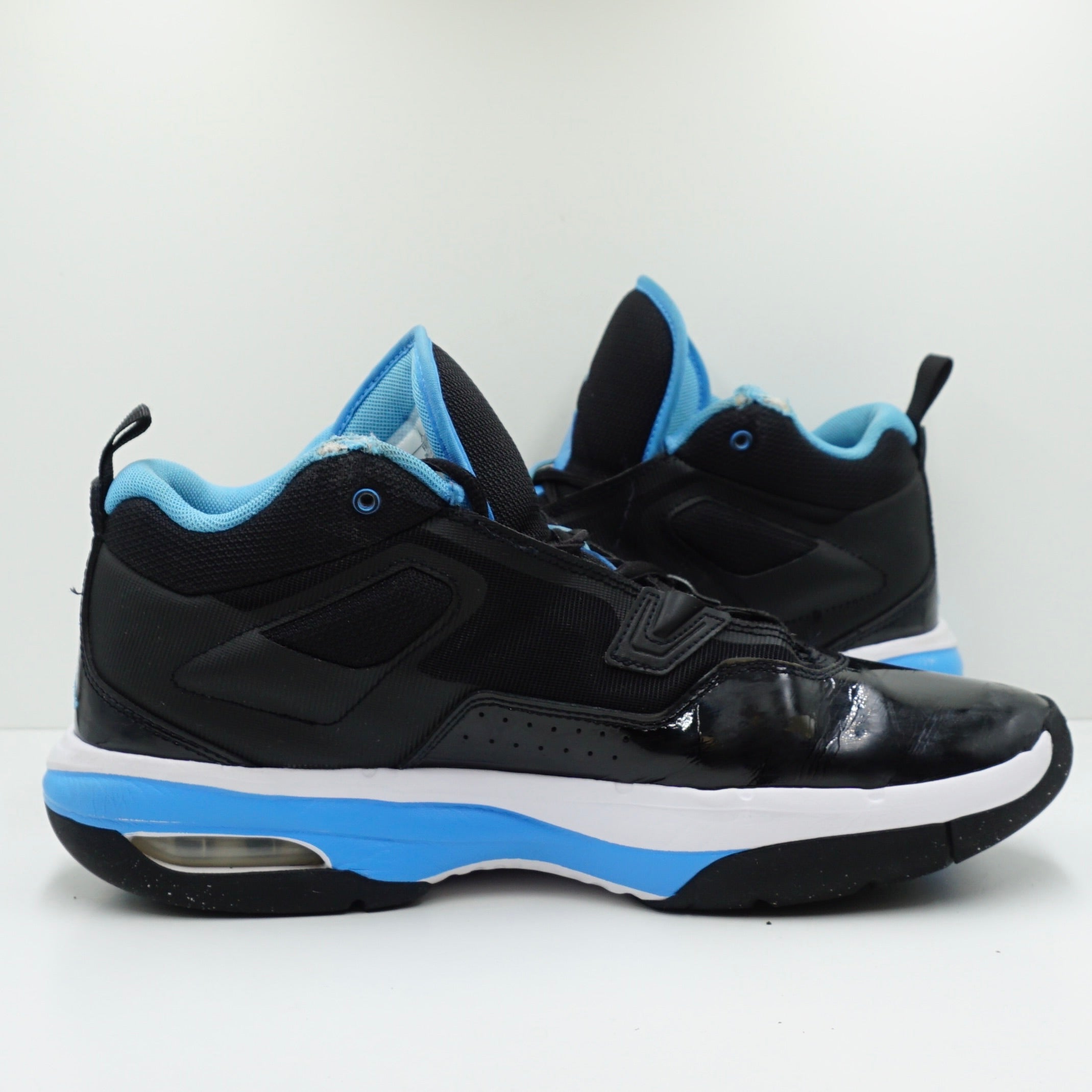 Jordan Stay Loyal 3 Black White University Blue