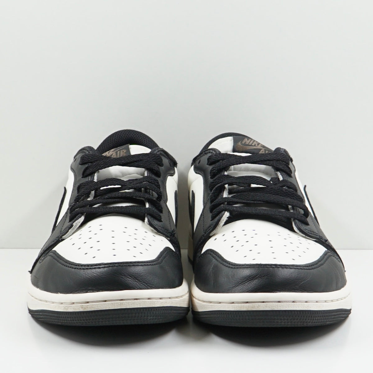 Jordan 1 Retro Low OG Mocha
