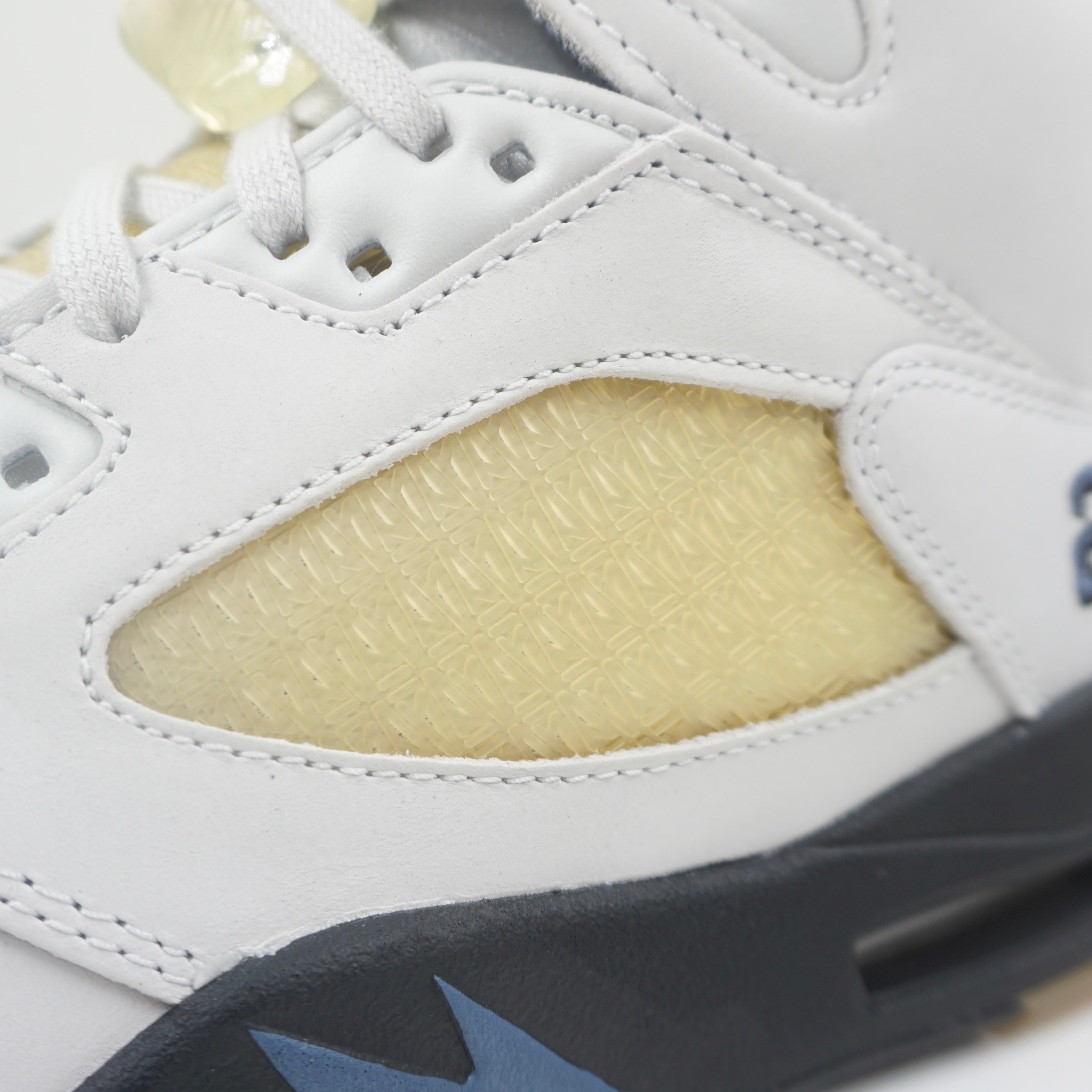 Jordan 5 Retro A Ma Maniére Dawn (W)