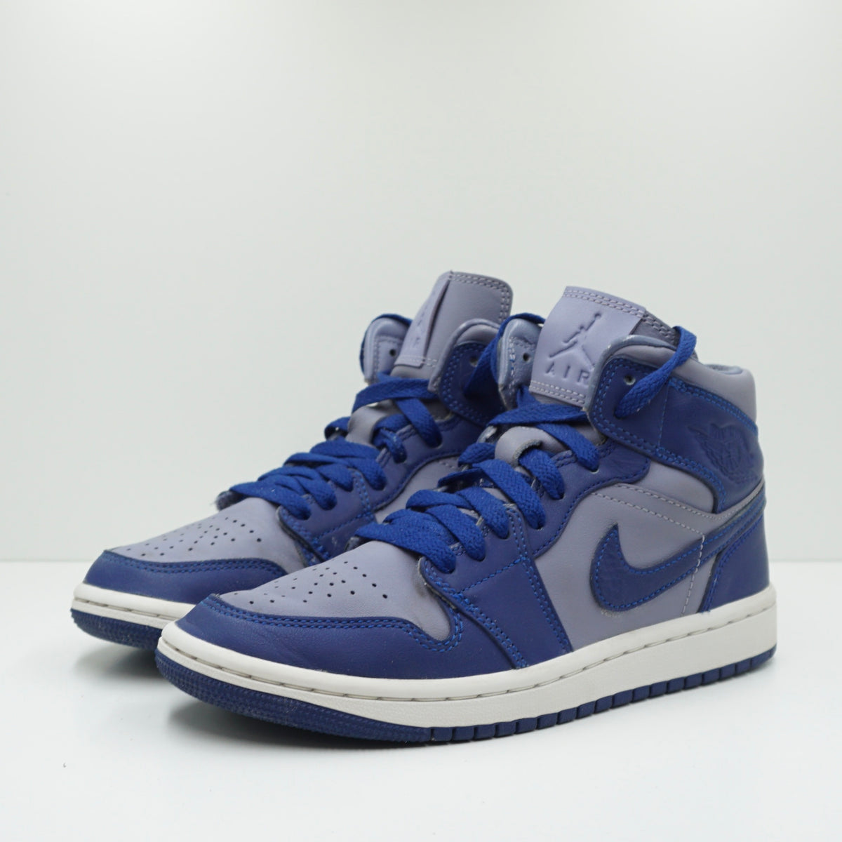 Jordan 1 Mid SE Iron Purple Deep Royal (W)
