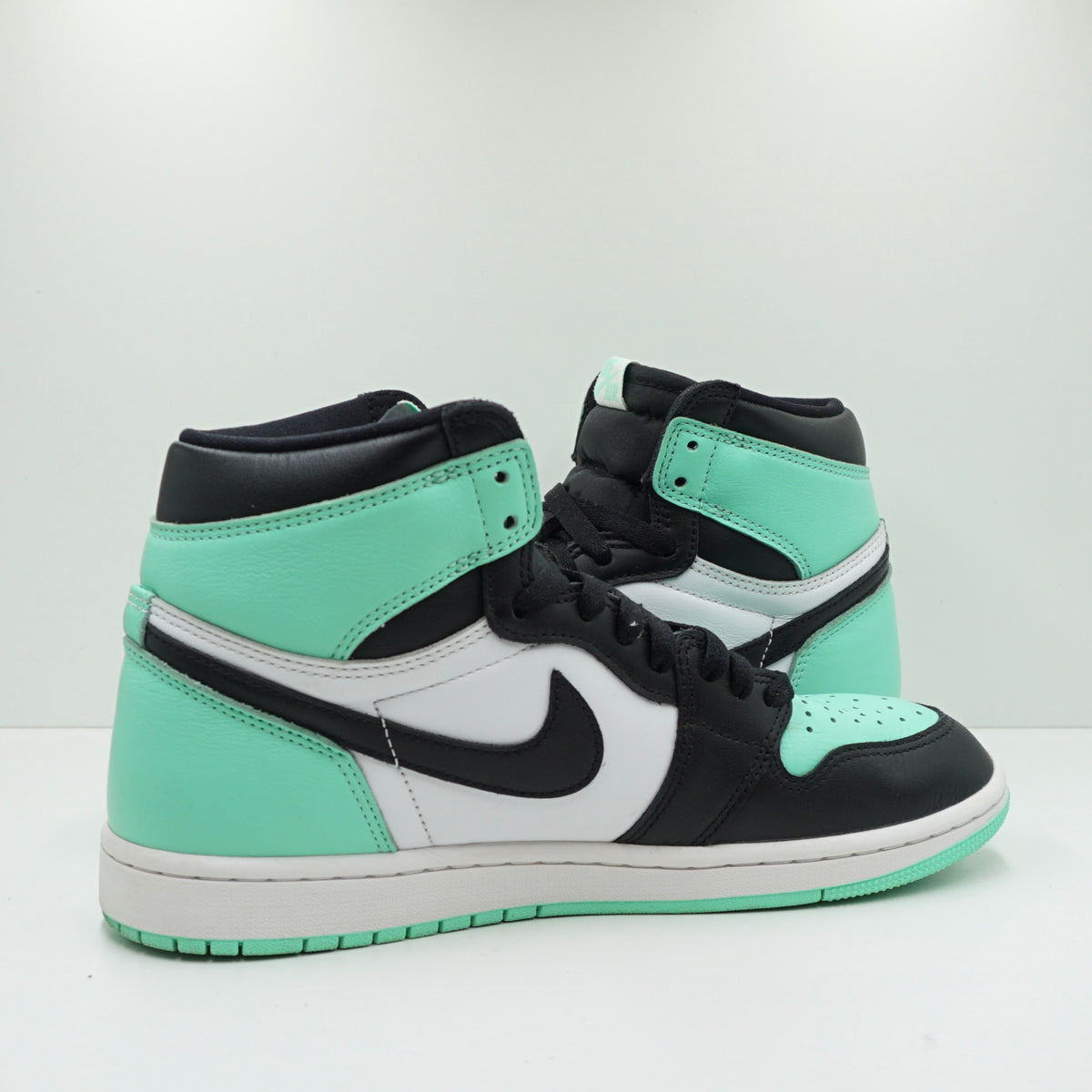 Jordan 1 Retro High OG Green Glow
