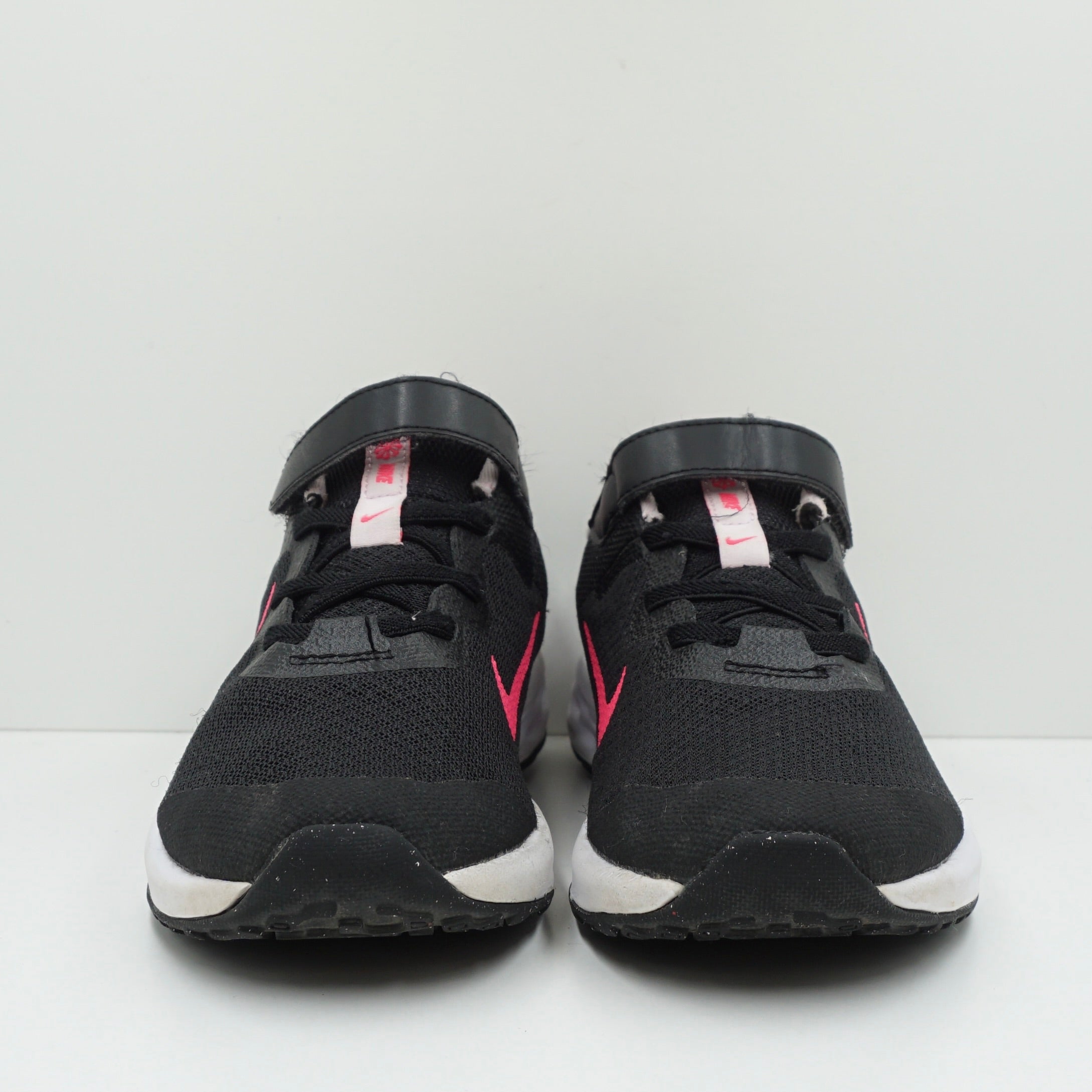 Nike Revolution 6 Black Hyper Pink (PS)