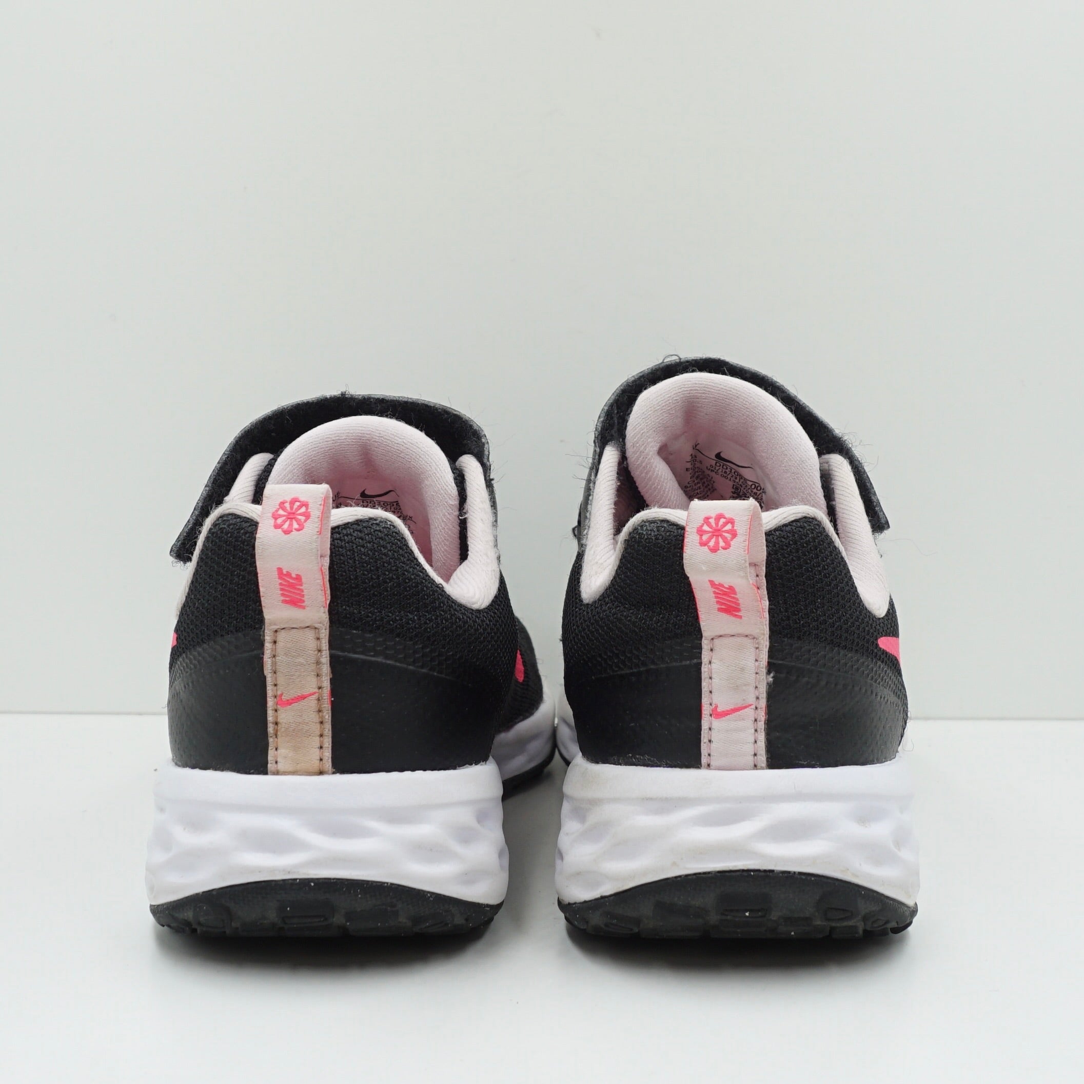 Nike Revolution 6 Black Hyper Pink (PS)