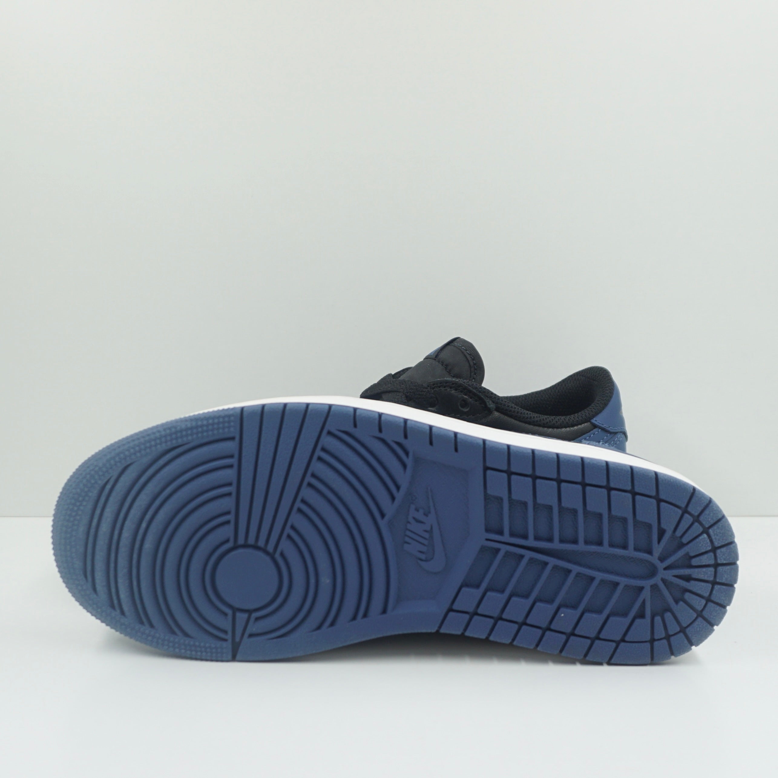 Jordan 1 Retro Low OG Mystic Navy