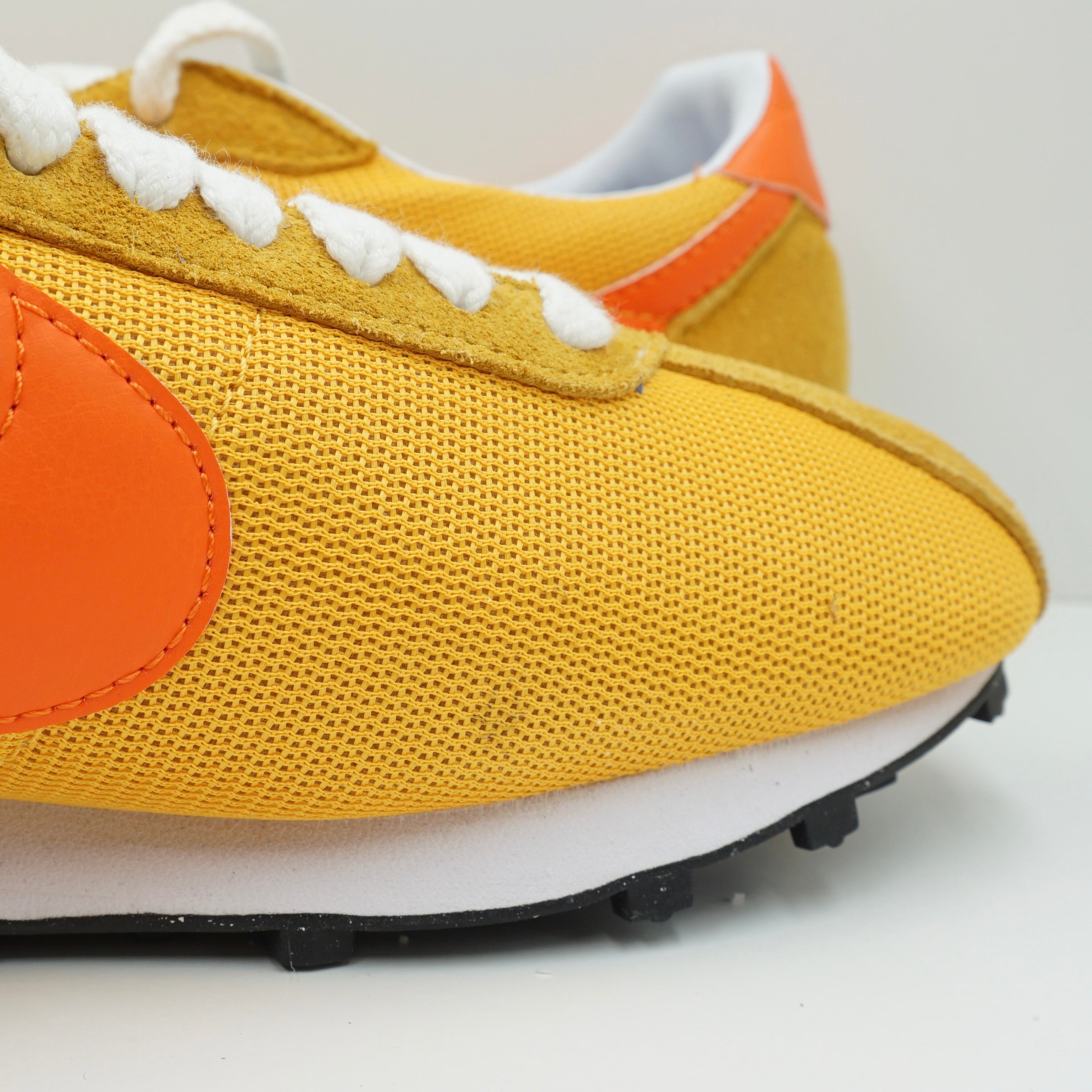 Nike LD-1000 SP University Gold Safety Orange
