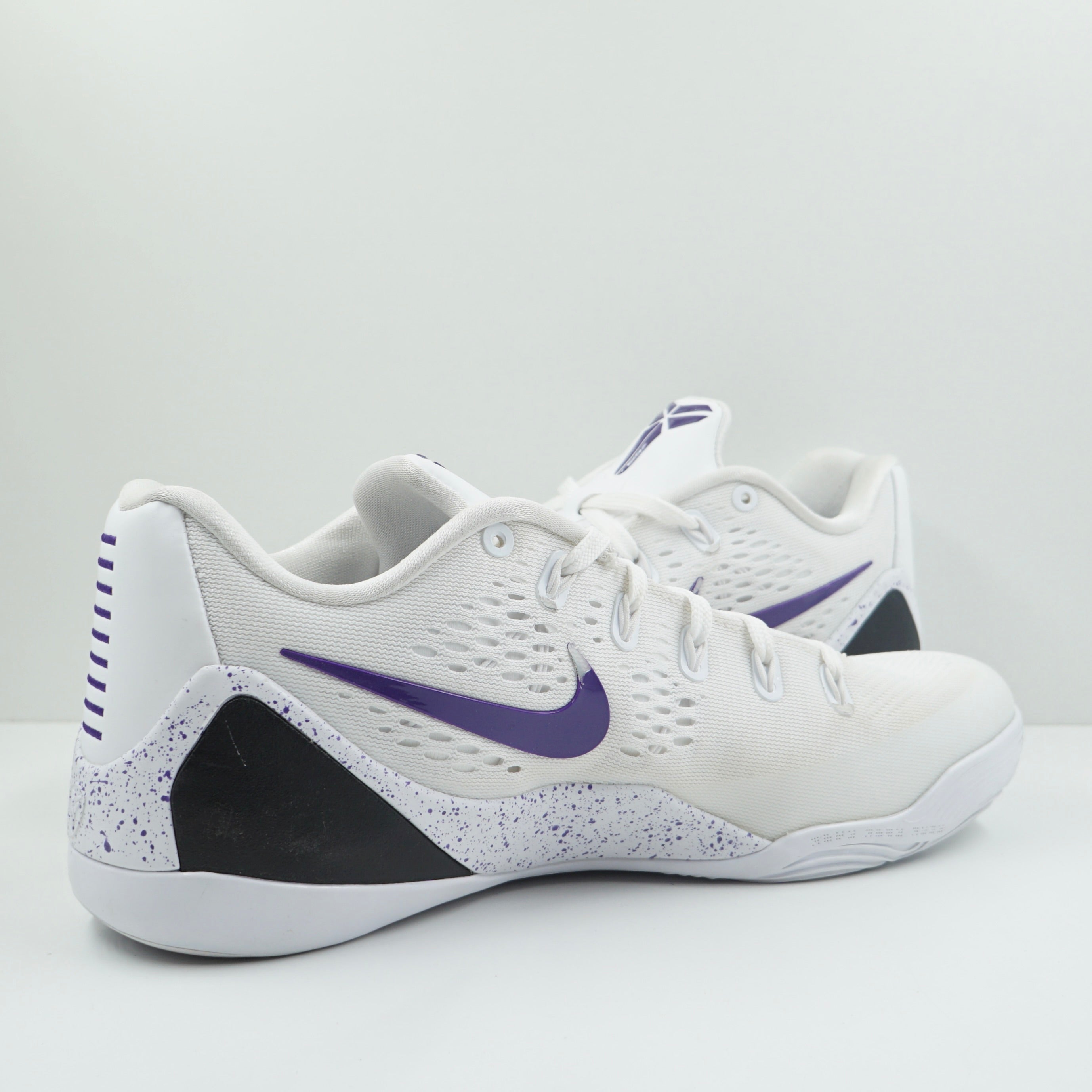 Nike Kobe 9 Elite Low EM Protro White Court Purple