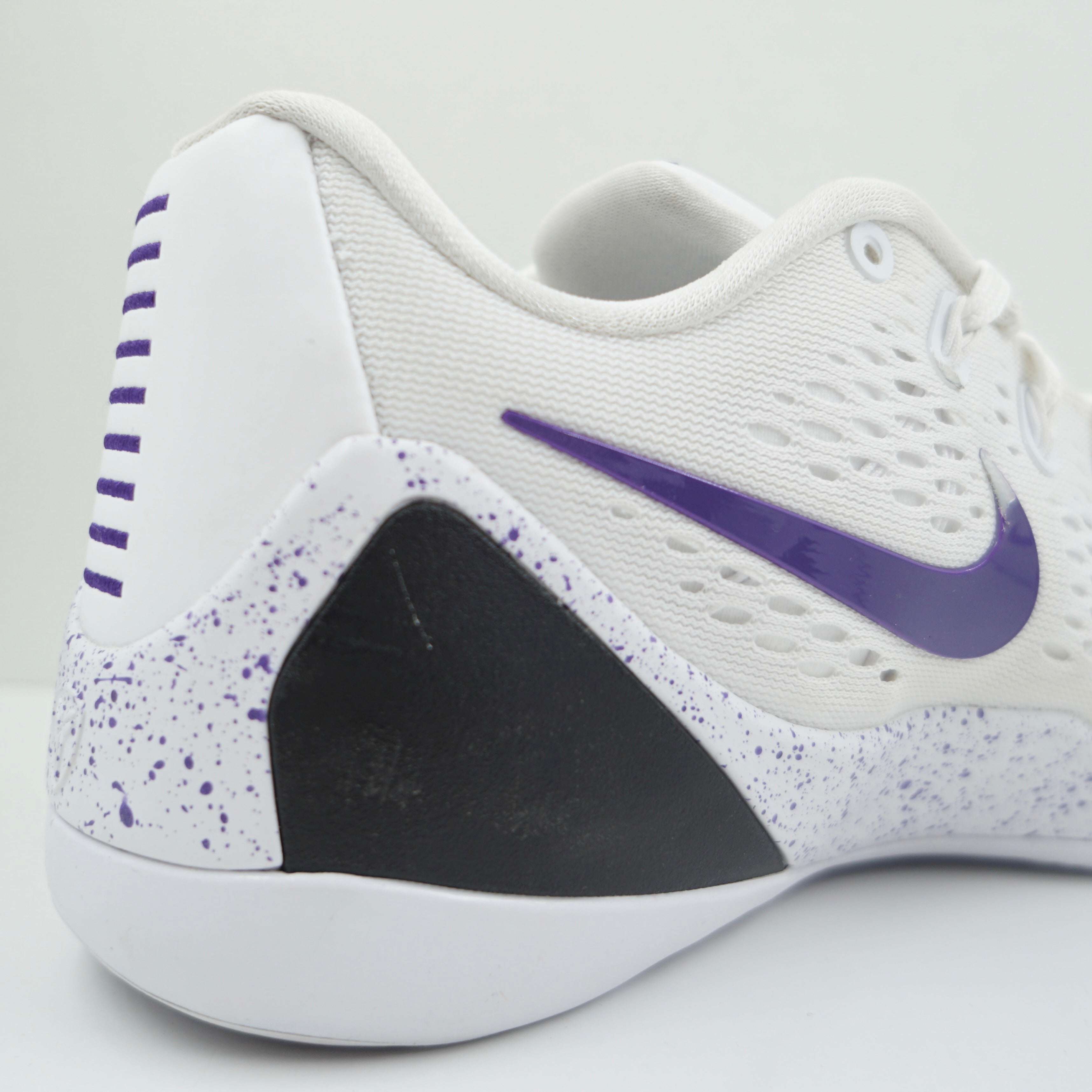 Nike Kobe 9 Elite Low EM Protro White Court Purple