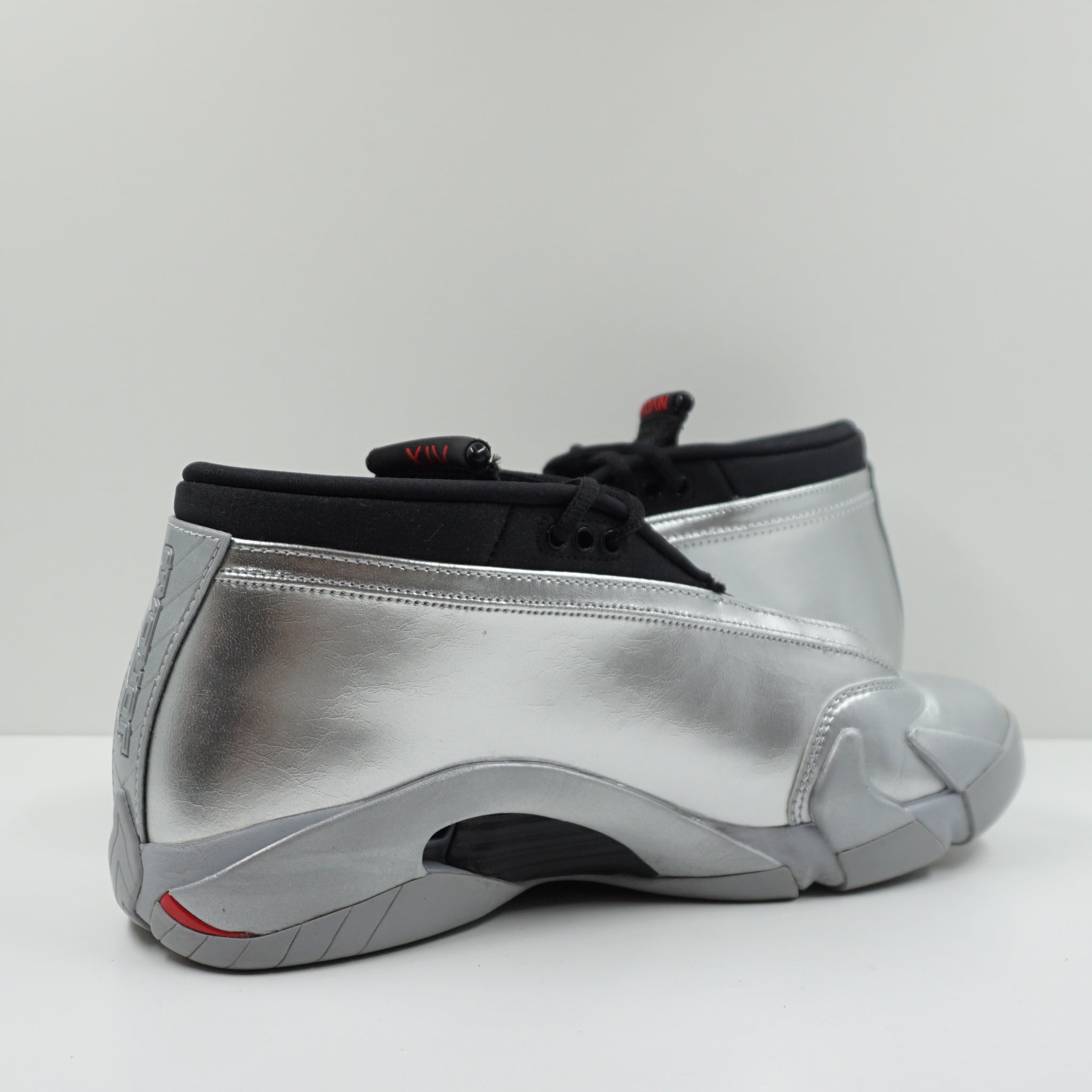 Jordan 14 Retro Metallic Silver (W)