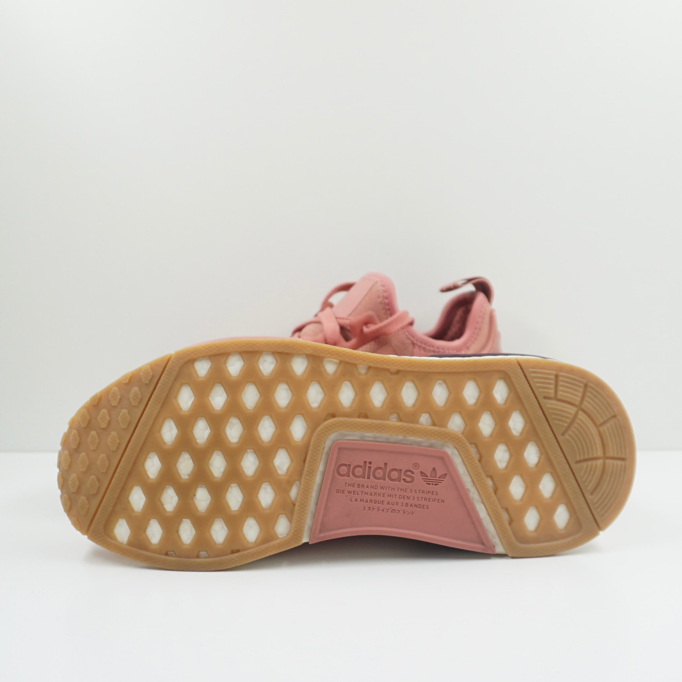 Adidas NMD R1 Salmon (W) Adidas NMD R1 Salmon (W)
