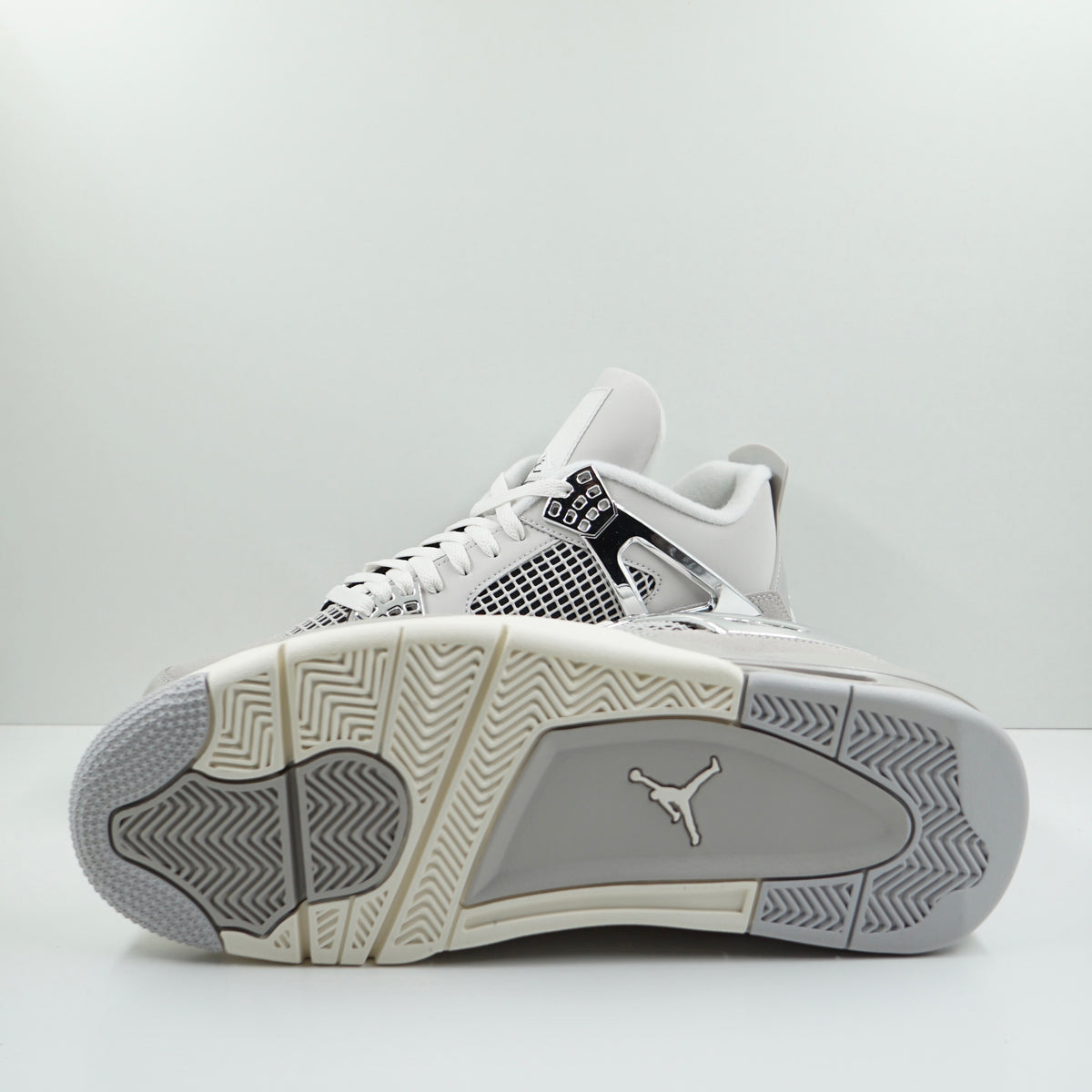 Jordan 4 Frozen Moments (W)