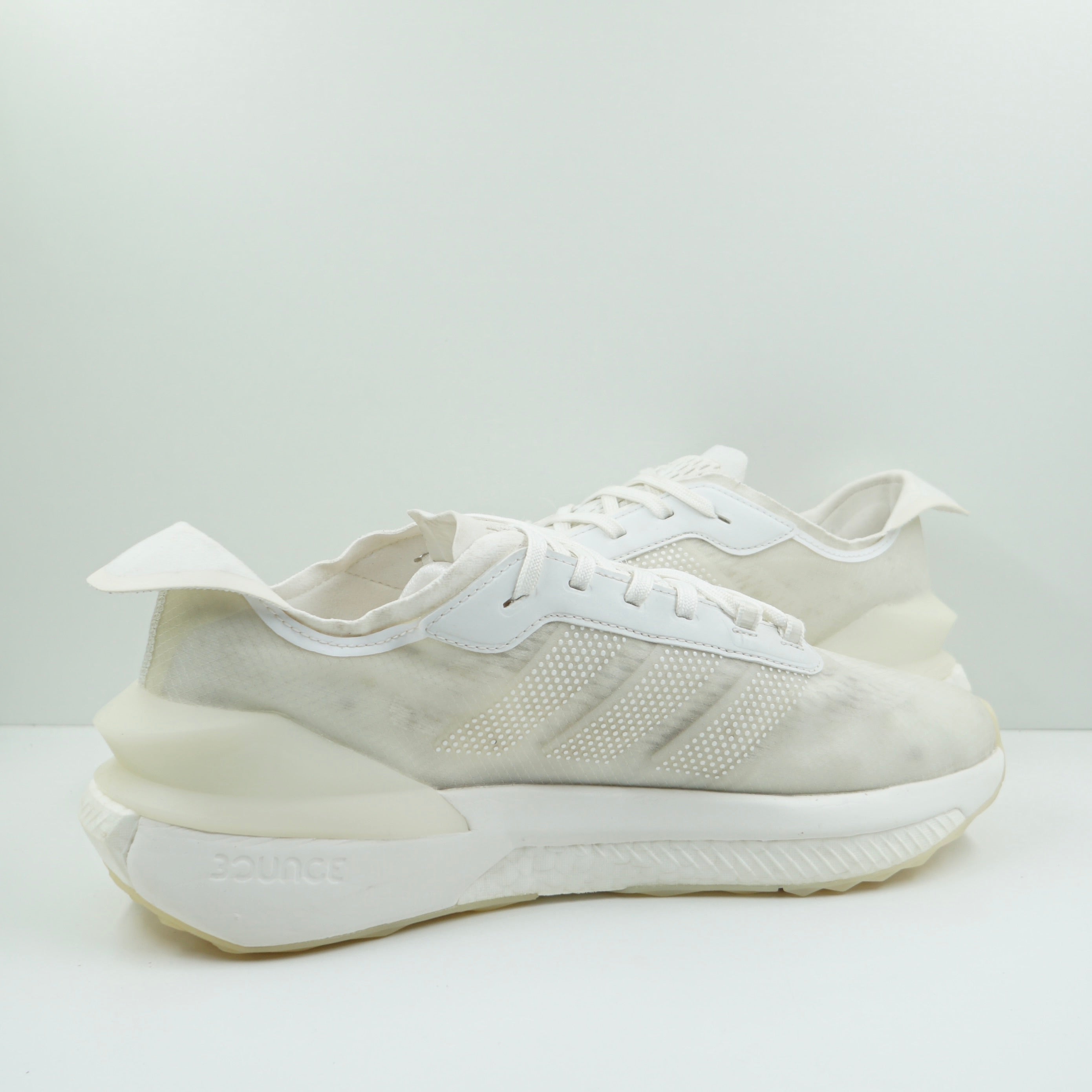 Adidas Avryn Cloud White Zero Metalic Crystal White