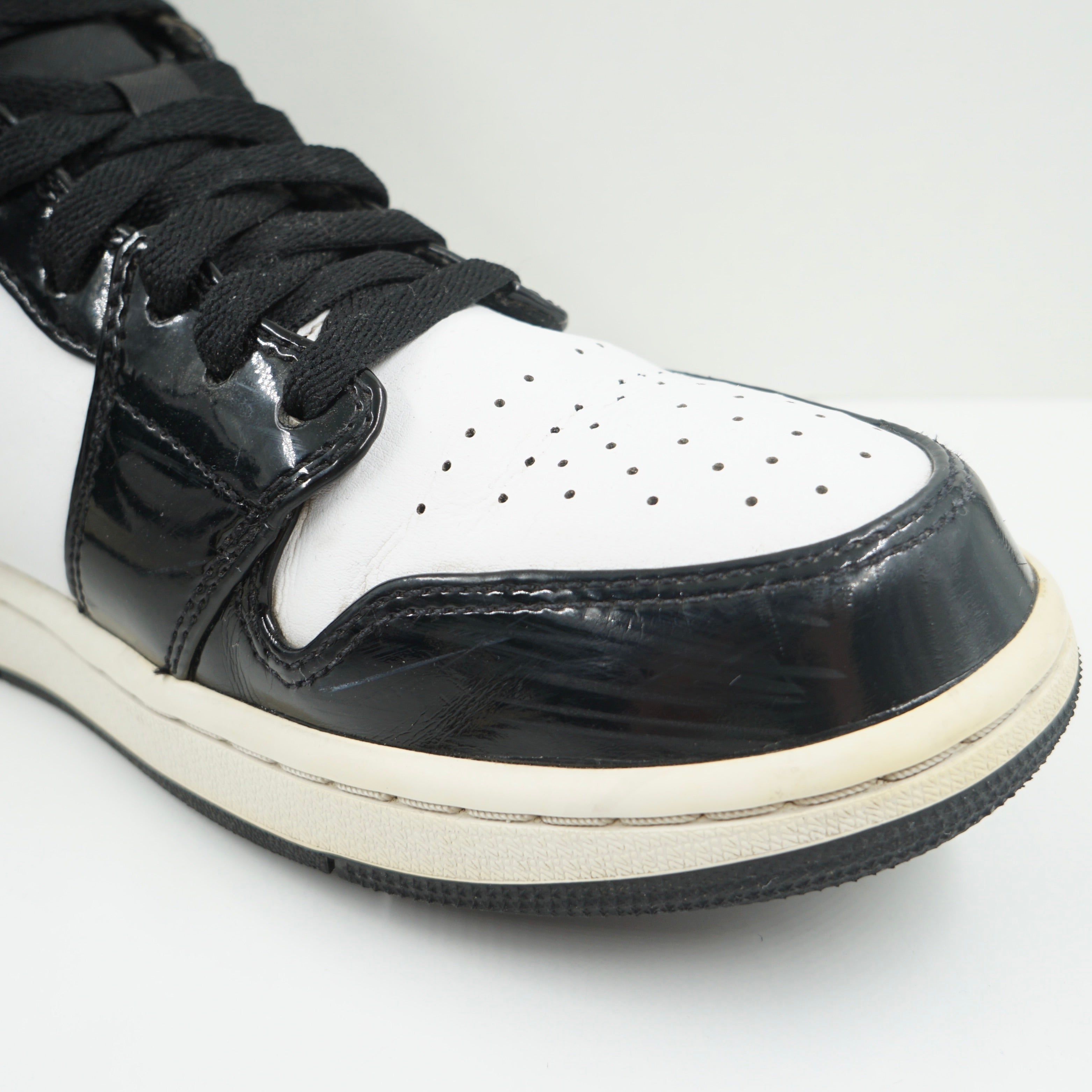 Jordan 1 Mid Carbon Fiber