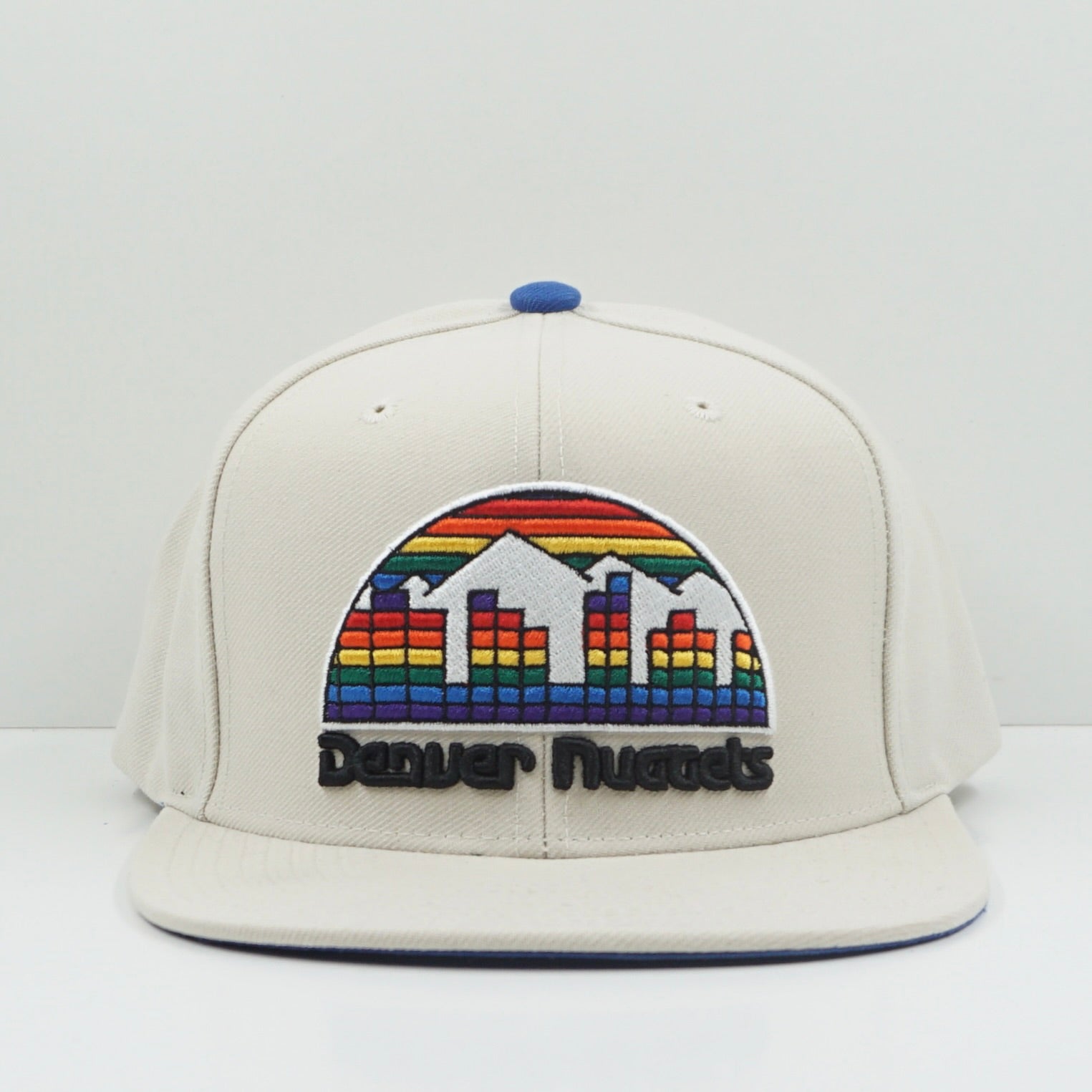 Mitchell & Ness Denver Nuggets Logo Beige Blue Snapback Cap
