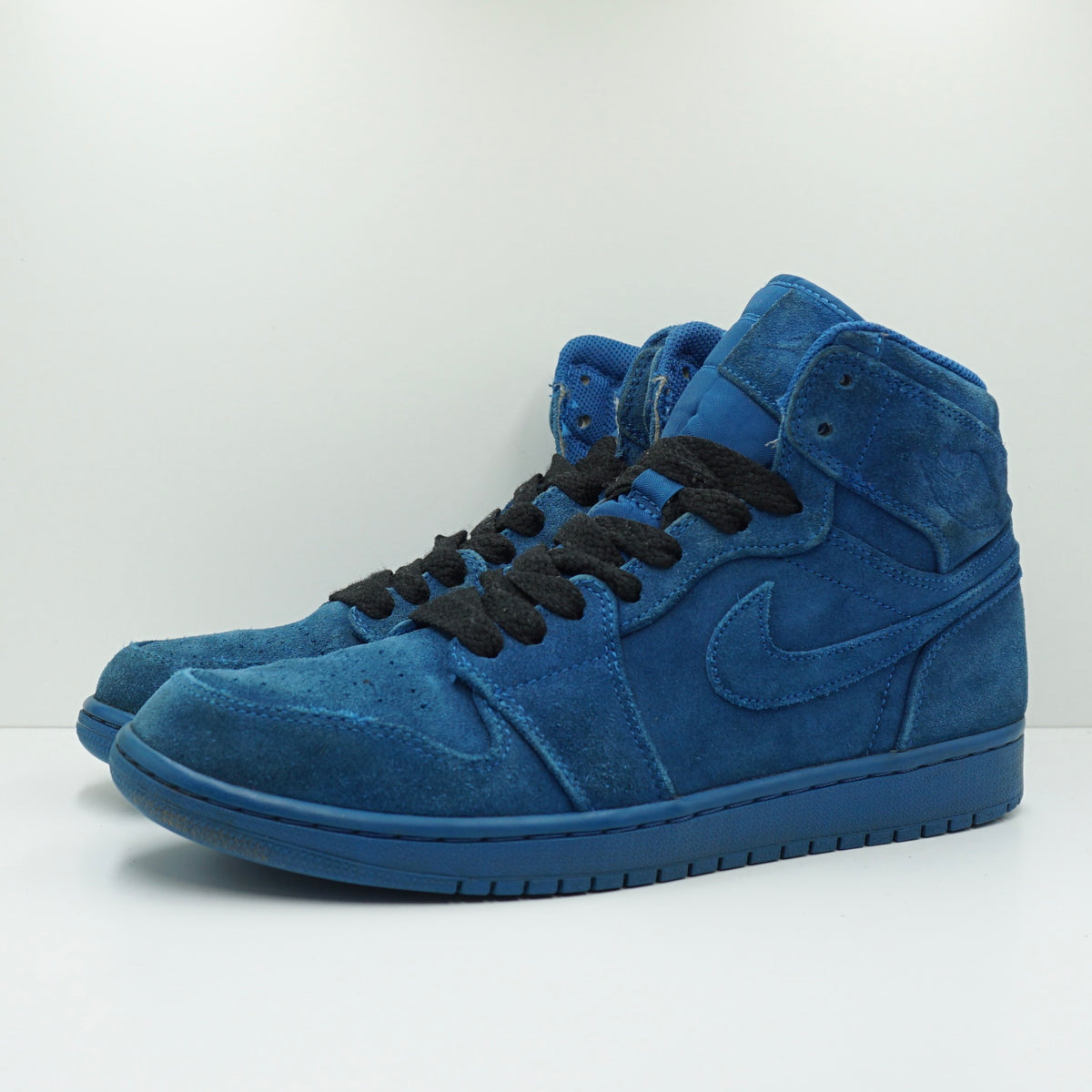 Jordan 1 Retro Blue Suede