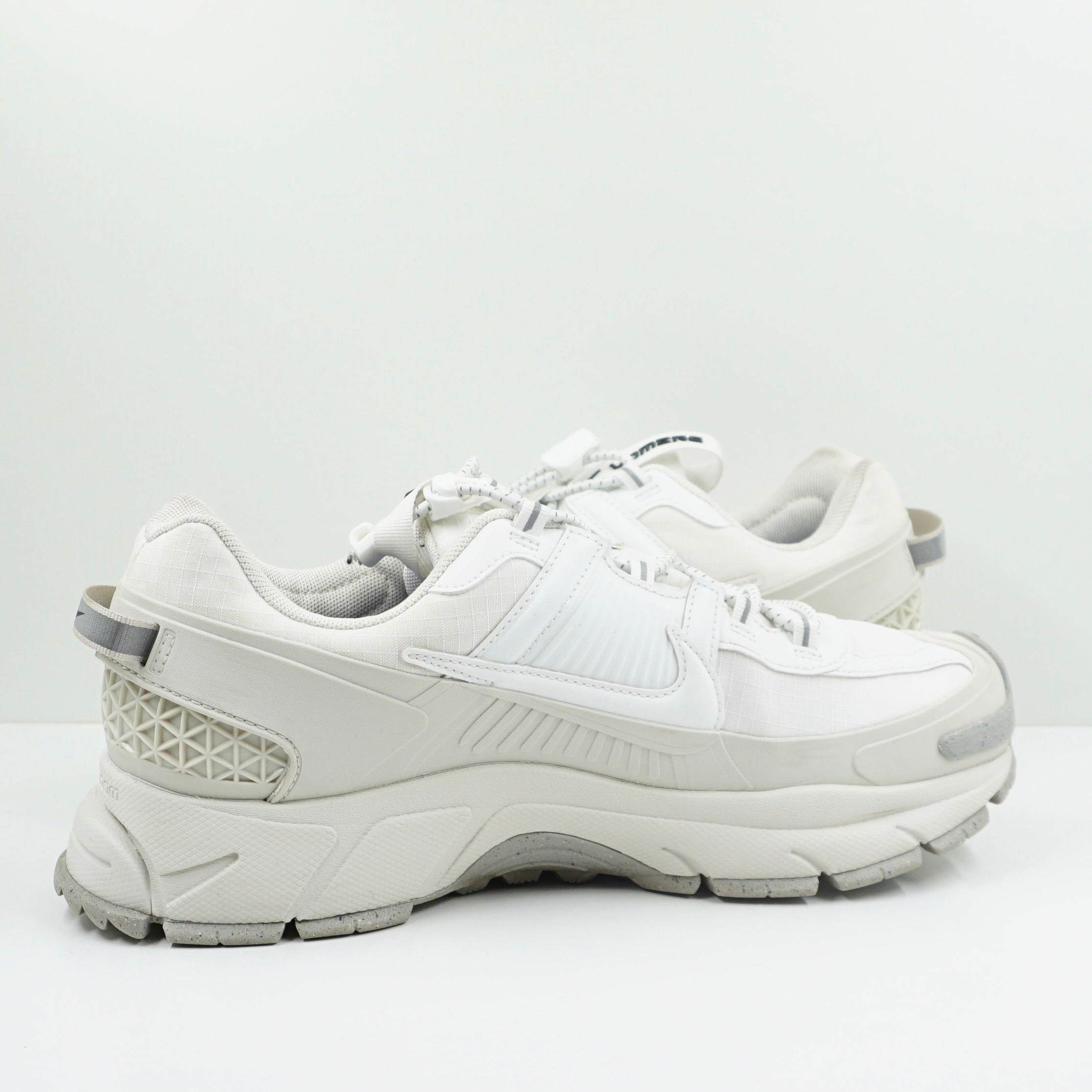 Nike Zoom Vomero Roam Summit White Light Bone Light Iron Ore