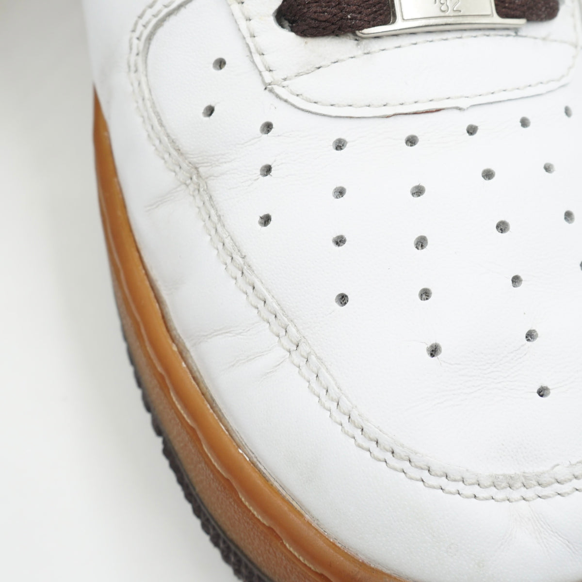 Nike Air Force 1 Low White Boulder Gum