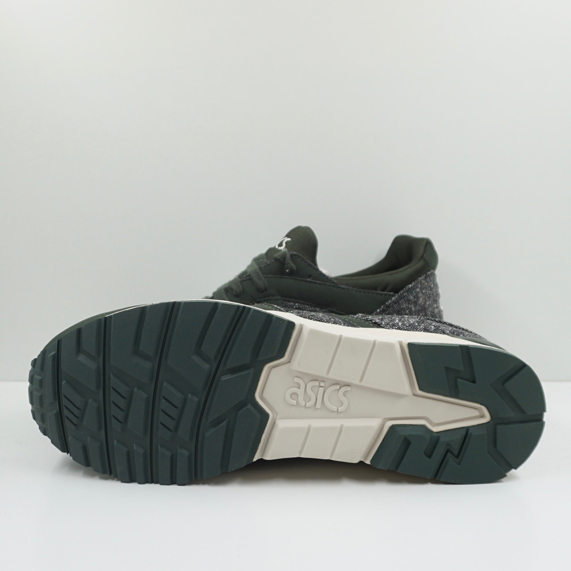 Asics Gel-Lyte V x Sneakersnstuff Tailor Pack