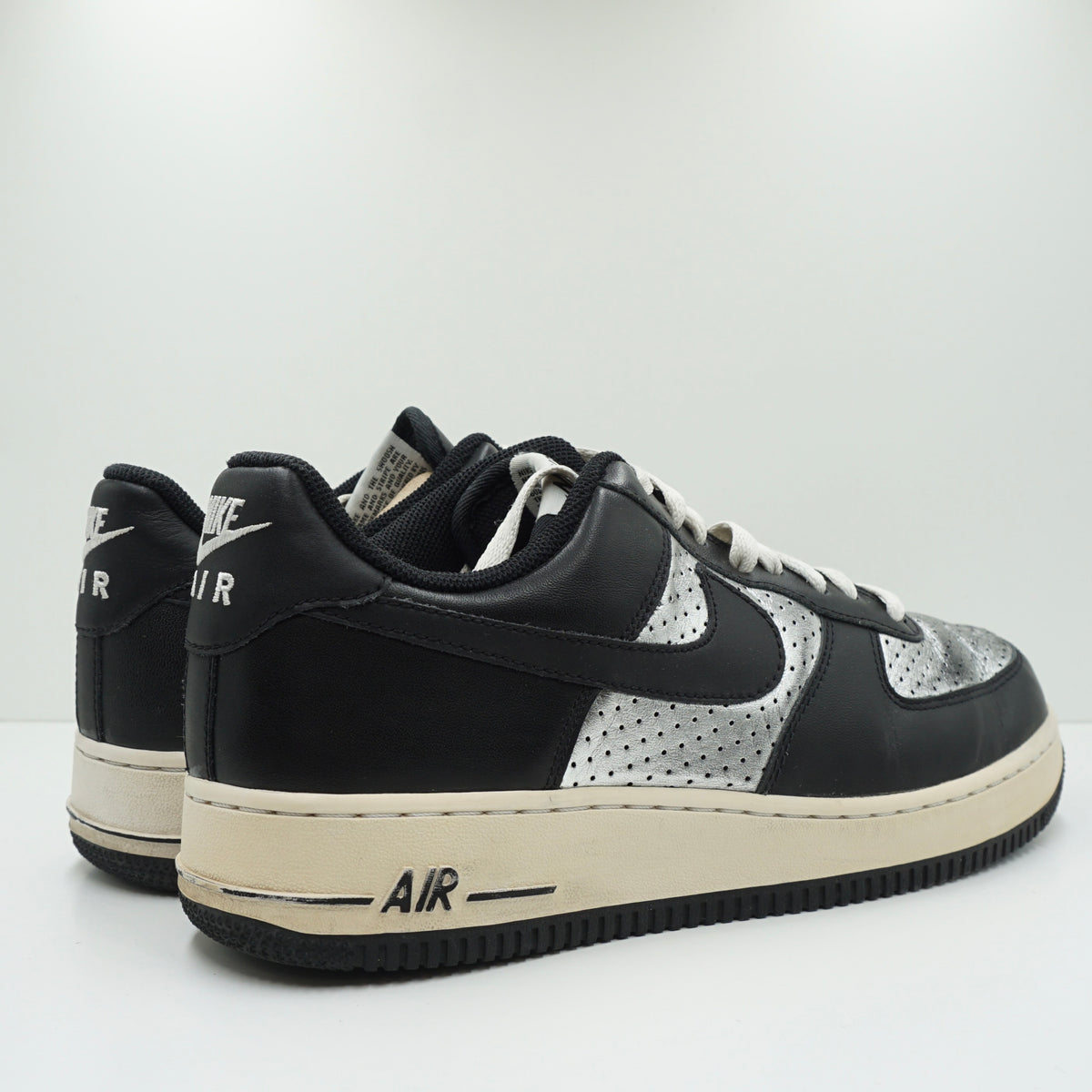 Nike Air Force 1 '07 Metallic Silver