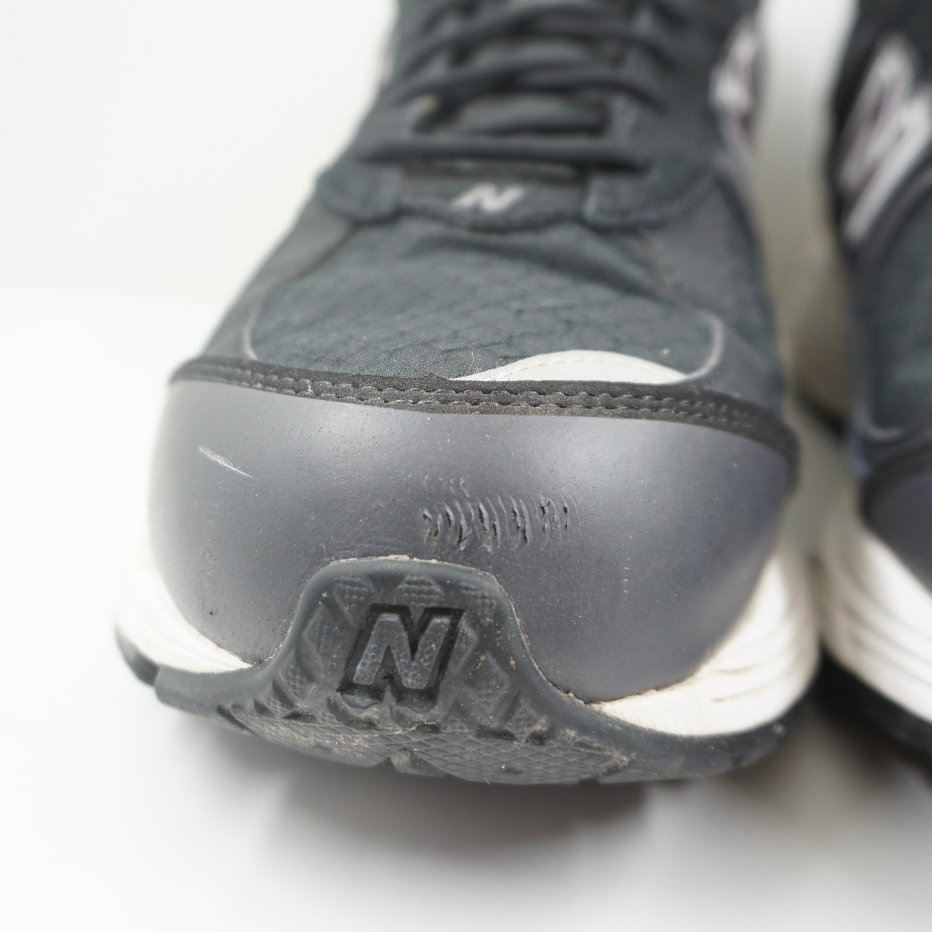New Balance 2002R Gore-Tex Inkwell