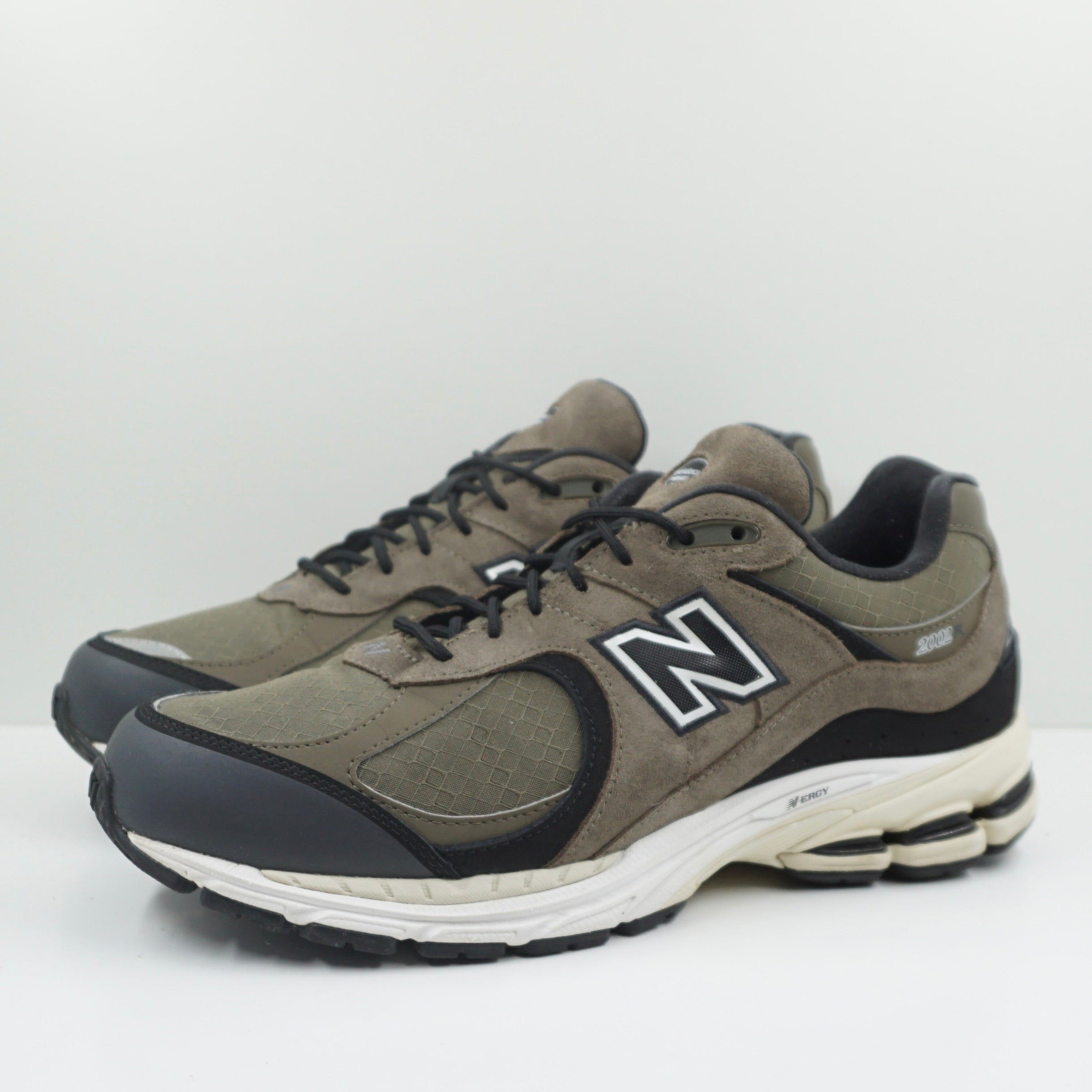 New Balance 2002R Gore-Tex Olive