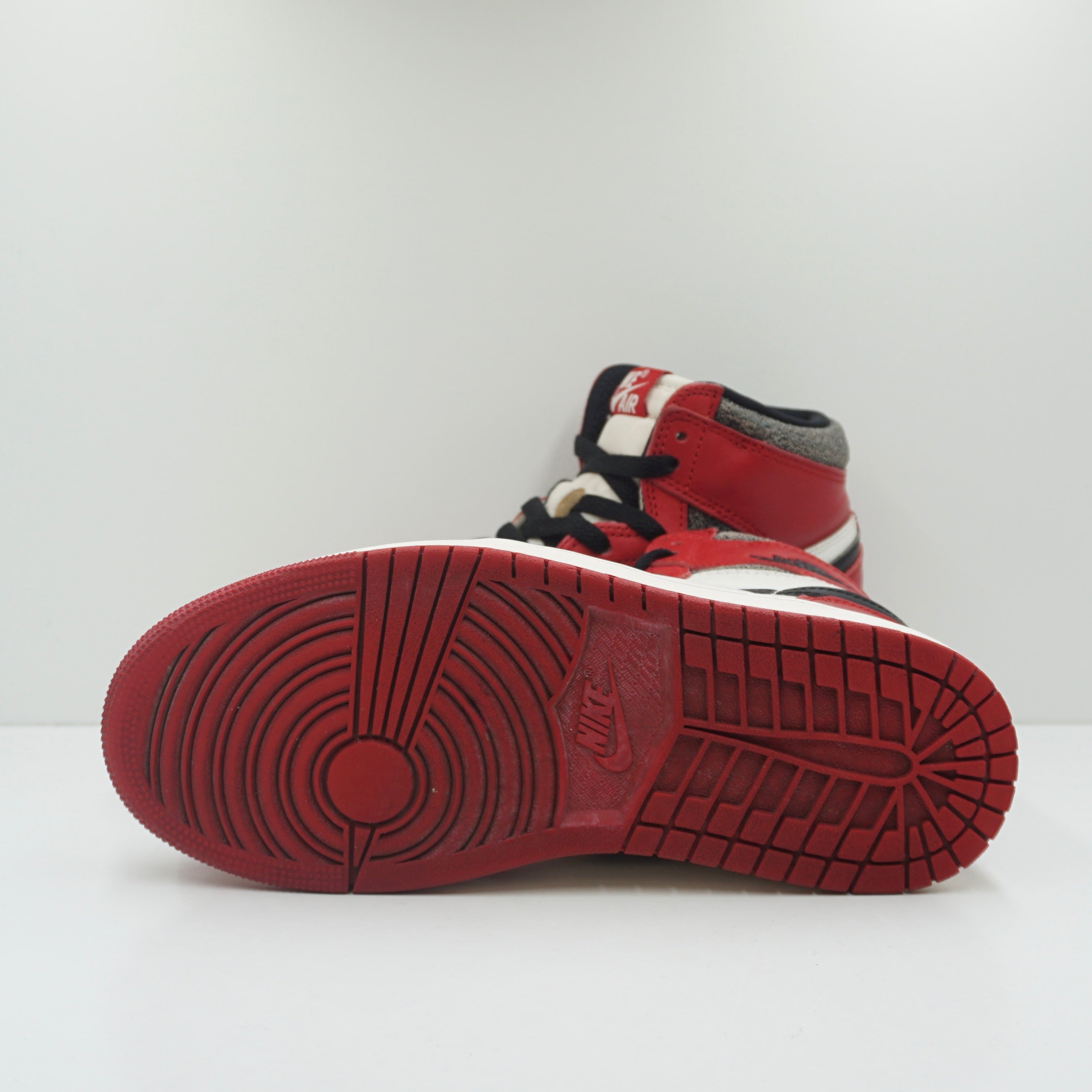 Jordan 1 Retro High OG Chicago Lost And Found