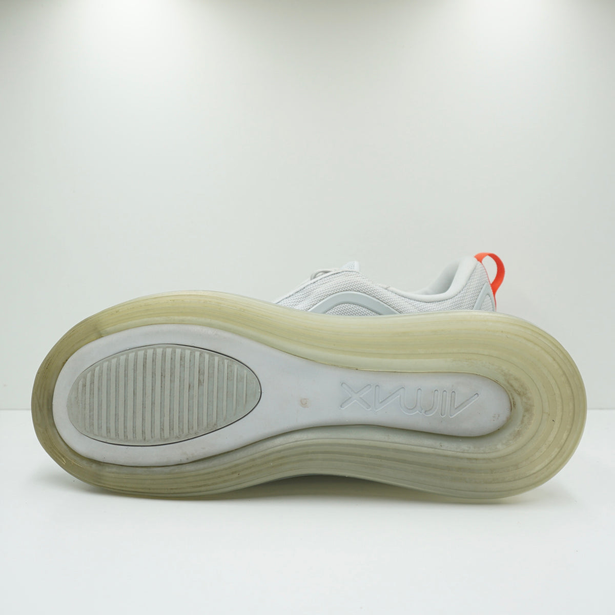 Nike Air Max 720 Pure Platinum Red Heel