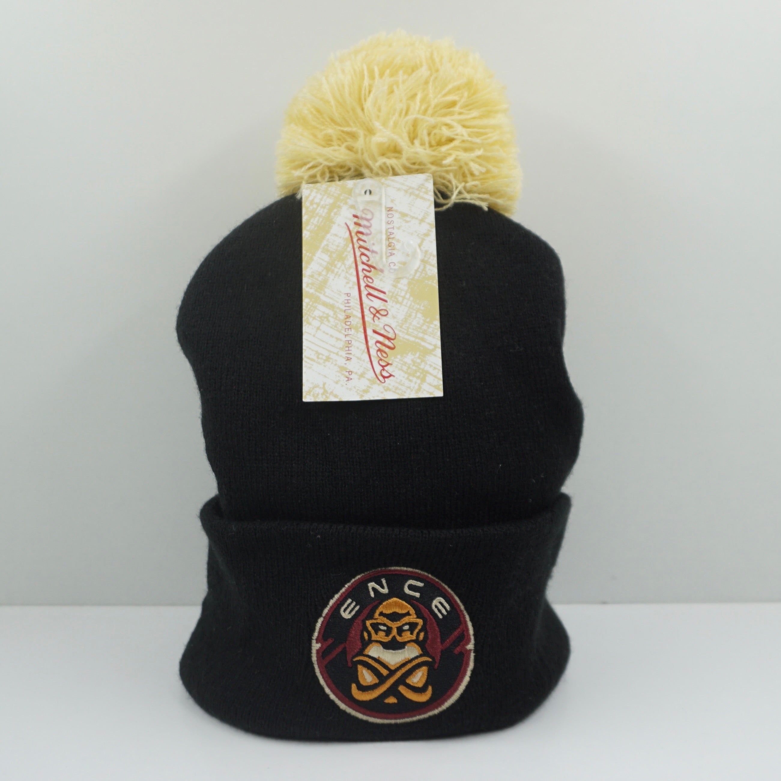 Mitchell & Ness Ence Black Pom Beanie